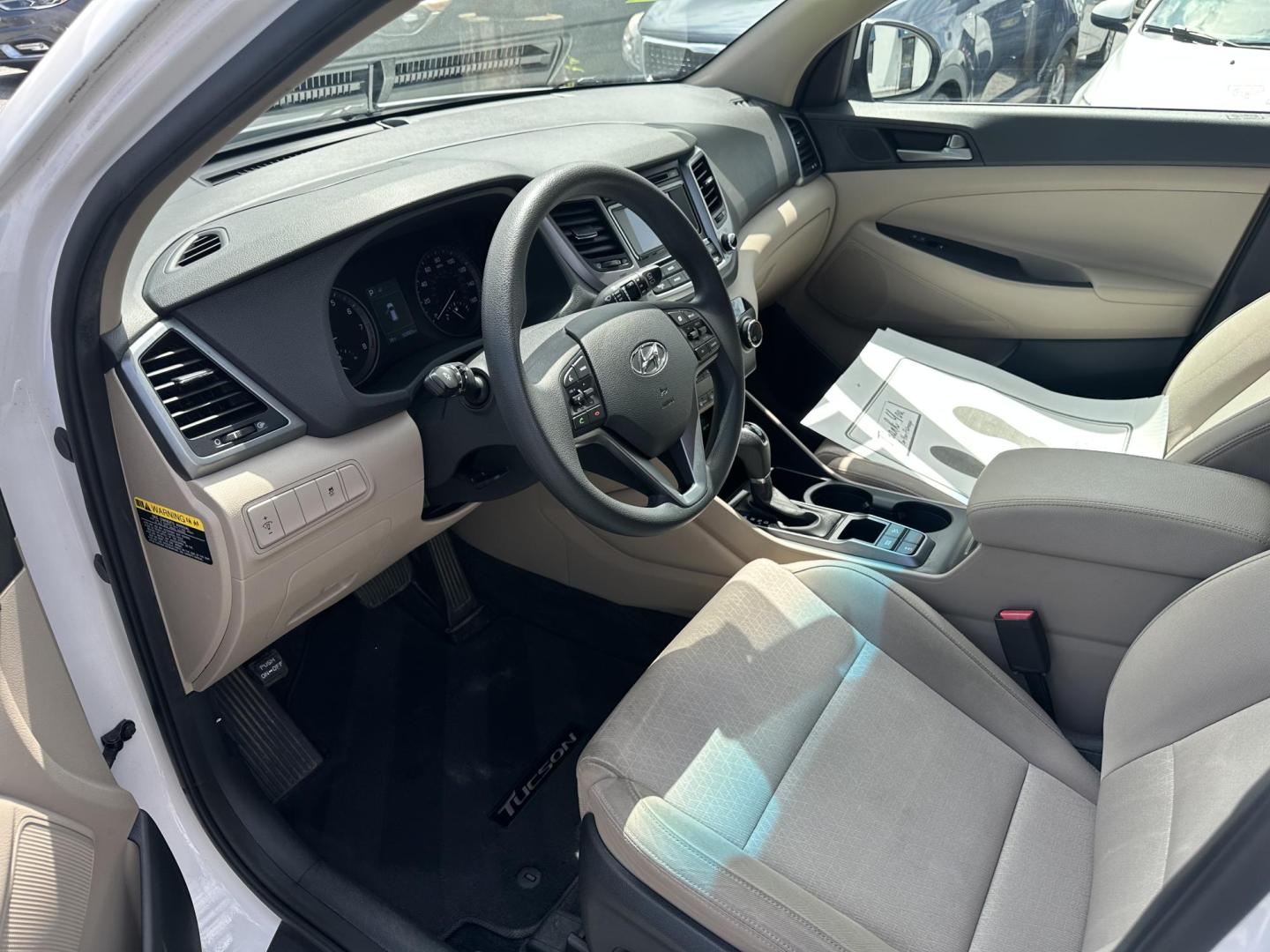 2016 WHITE Hyundai Tucson SE w/Preferred Package AWD (KM8J3CA41GU) with an 2.0L L4 DOHC 16V engine, 6A transmission, located at 1254 Manheim Pike, Lancaster, PA, 17601, (717) 393-9133, 40.062870, -76.323273 - Photo#10