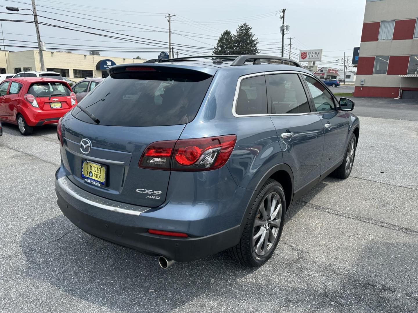 2015 BLUE Mazda CX-9 Grand Touring AWD (JM3TB3DV3F0) with an 3.7L V6 DOHC 24V engine, 6-Speed Automatic transmission, located at 1254 Manheim Pike, Lancaster, PA, 17601, (717) 393-9133, 40.062870, -76.323273 - Photo#4
