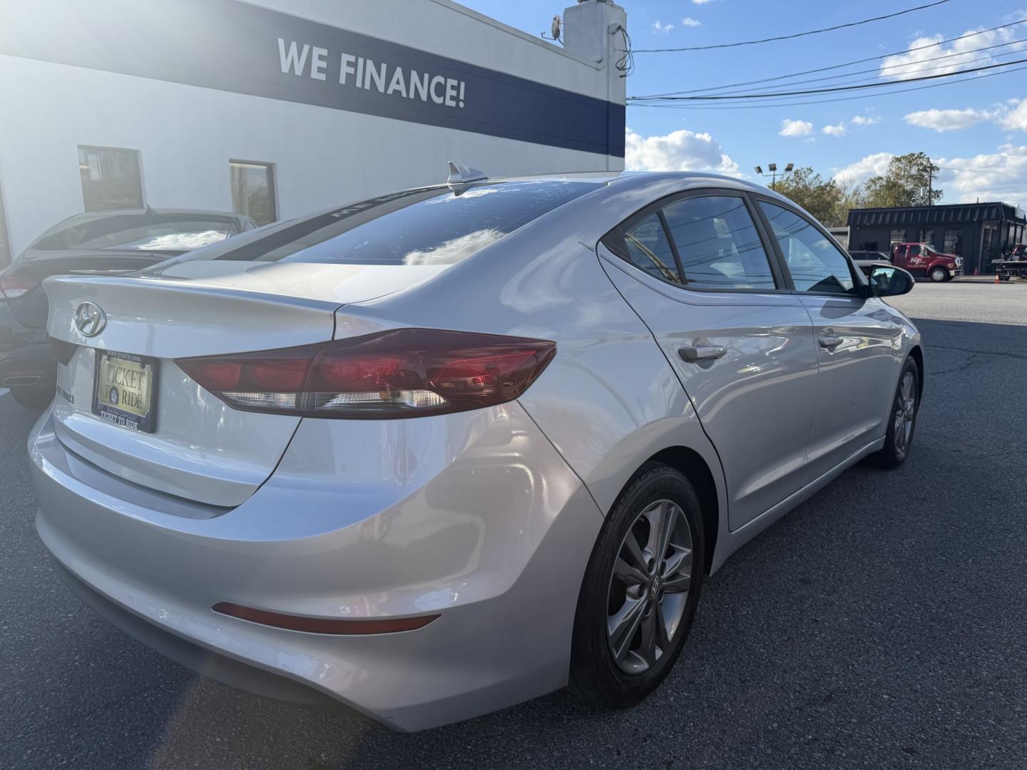 2017 SILVER Hyundai Elantra Limited (5NPD84LF6HH) with an 2.0L L4 DOHC 16V engine, 6A transmission, located at 1254 Manheim Pike, Lancaster, PA, 17601, (717) 393-9133, 40.062870, -76.323273- Photo#4