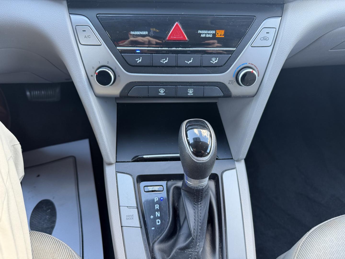 2017 SILVER Hyundai Elantra Limited (5NPD84LF6HH) with an 2.0L L4 DOHC 16V engine, 6A transmission, located at 1254 Manheim Pike, Lancaster, PA, 17601, (717) 393-9133, 40.062870, -76.323273- Photo#13
