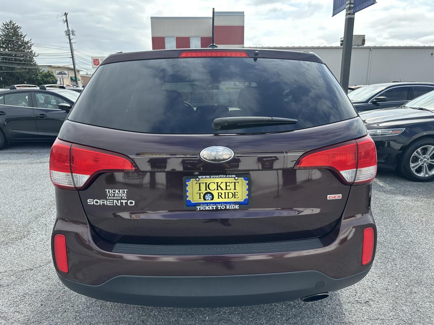 2014 BURGUNDY Kia Sorento LX 2WD (5XYKT3A60EG) with an 2.4L L4 DOHC 16V engine, 6-Speed Automatic transmission, located at 1254 Manheim Pike, Lancaster, PA, 17601, (717) 393-9133, 40.062870, -76.323273 - Photo#5