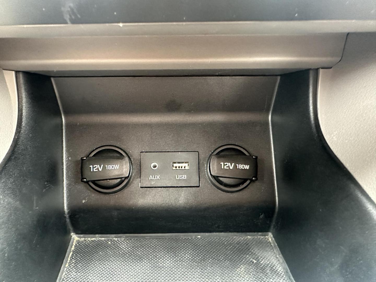 2019 BLUE Hyundai Elantra SE 6AT (5NPD74LF1KH) with an 2.0L L4 DOHC 16V engine, 6A transmission, located at 1254 Manheim Pike, Lancaster, PA, 17601, (717) 393-9133, 40.062870, -76.323273- Photo#19