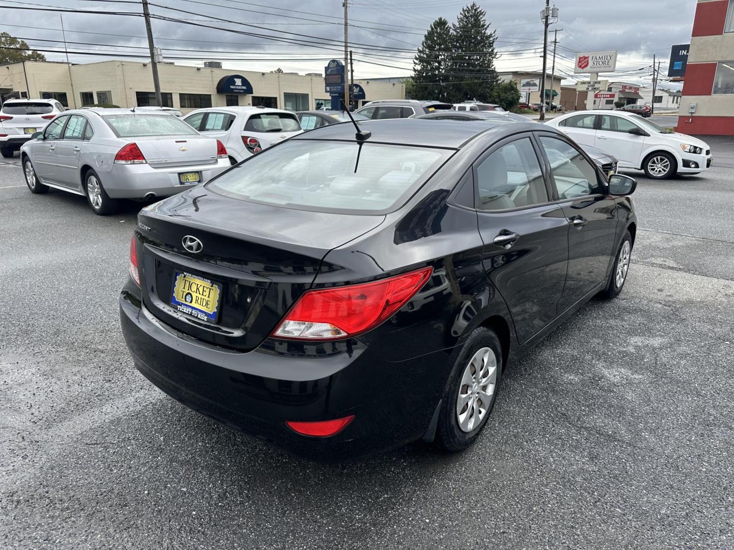 2016 BLACK Hyundai Accent SE 4-Door 6A (KMHCT4AE4GU) with an 1.6L L4 DOHC 16V engine, 6A transmission, located at 1254 Manheim Pike, Lancaster, PA, 17601, (717) 393-9133, 40.062870, -76.323273 - Photo#4