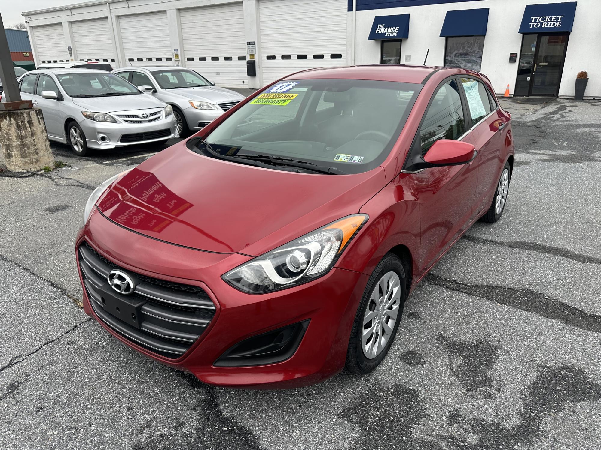 photo of 2017 Hyundai Elantra GT M/T