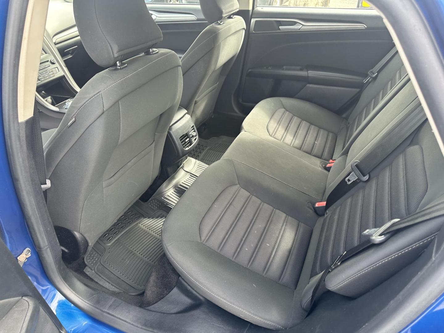 2018 BLUE Ford Fusion SE (3FA6P0H73JR) with an 2.5L L4 DOHC 16V engine, 6A transmission, located at 1254 Manheim Pike, Lancaster, PA, 17601, (717) 393-9133, 40.062870, -76.323273 - Stylish, comfortable, and built for everyday driving, this 2018 Ford Fusion SE delivers the perfect balance of performance, technology, and reliability. With its sleek exterior design and smooth handling, the Fusion stands out as a sedan that feels both refined and fun to drive. Inside, you’ll - Photo#7