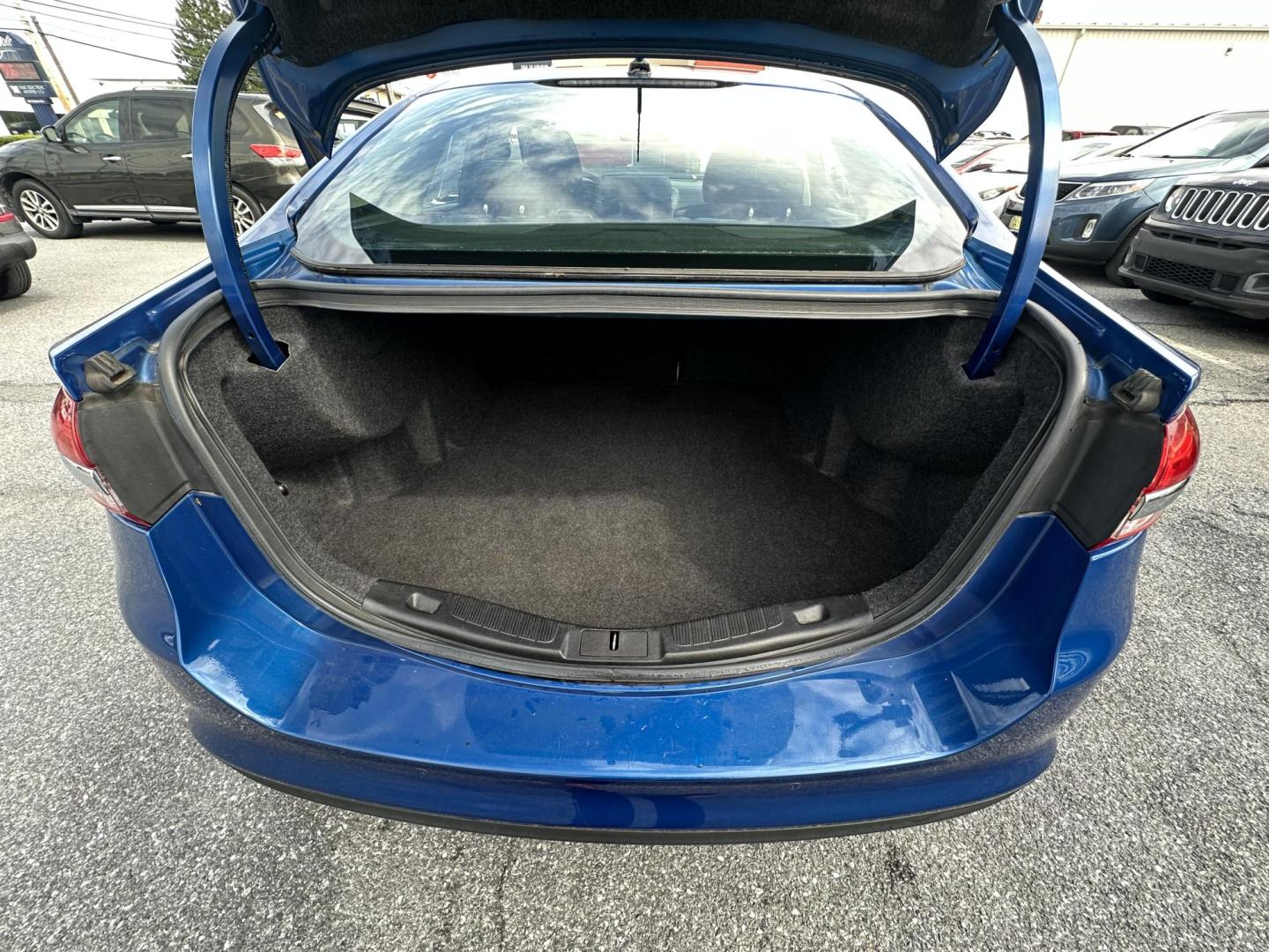 2018 BLUE Ford Fusion SE (3FA6P0H73JR) with an 2.5L L4 DOHC 16V engine, 6A transmission, located at 1254 Manheim Pike, Lancaster, PA, 17601, (717) 393-9133, 40.062870, -76.323273 - Stylish, comfortable, and built for everyday driving, this 2018 Ford Fusion SE delivers the perfect balance of performance, technology, and reliability. With its sleek exterior design and smooth handling, the Fusion stands out as a sedan that feels both refined and fun to drive. Inside, you’ll - Photo#12