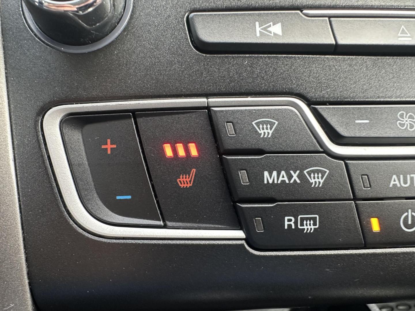 2018 BLUE Ford Fusion SE (3FA6P0H73JR) with an 2.5L L4 DOHC 16V engine, 6A transmission, located at 1254 Manheim Pike, Lancaster, PA, 17601, (717) 393-9133, 40.062870, -76.323273 - Stylish, comfortable, and built for everyday driving, this 2018 Ford Fusion SE delivers the perfect balance of performance, technology, and reliability. With its sleek exterior design and smooth handling, the Fusion stands out as a sedan that feels both refined and fun to drive. Inside, you’ll - Photo#17