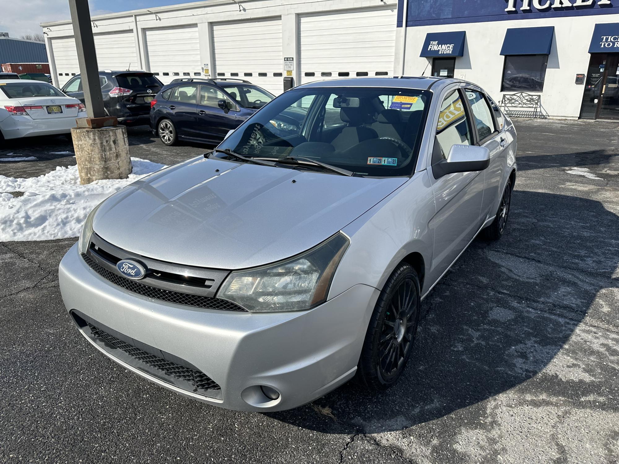 photo of 2011 Ford Focus SES Sedan