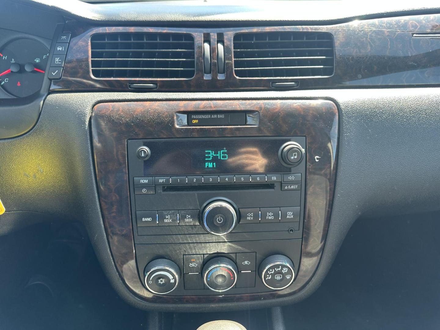 2014 SILVER Chevrolet Impala LS (2G1WA5E31E1) with an 3.6L V6 DOHC 16V FFV engine, 6-Speed Automatic transmission, located at 1254 Manheim Pike, Lancaster, PA, 17601, (717) 393-9133, 40.062870, -76.323273 - Photo#14