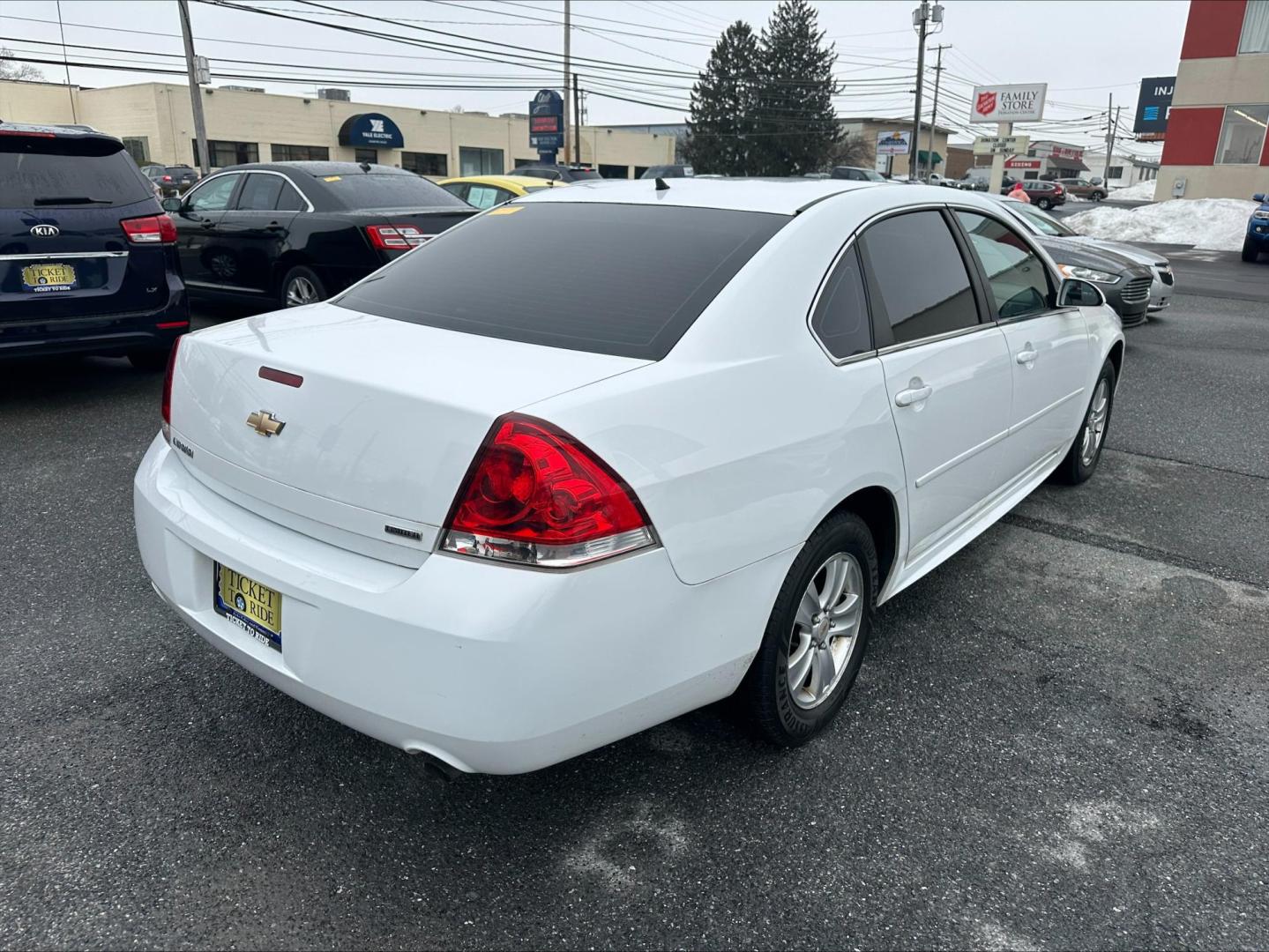 2015 WHITE Chevrolet Impala Limited LS (2G1WA5E33F1) with an 3.6L V6 DOHC 16V FFV engine, 6-Speed Automatic transmission, located at 1254 Manheim Pike, Lancaster, PA, 17601, (717) 393-9133, 40.062870, -76.323273 - Photo#4
