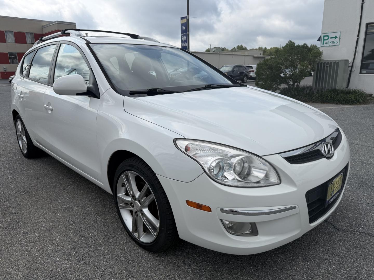2012 WHITE Hyundai Elantra Touring SE Manual (KMHDC8AE9CU) with an 2.0L L4 DOHC 16V engine, 5-Speed Manual transmission, located at 1254 Manheim Pike, Lancaster, PA, 17601, (717) 393-9133, 40.062870, -76.323273- Photo#6