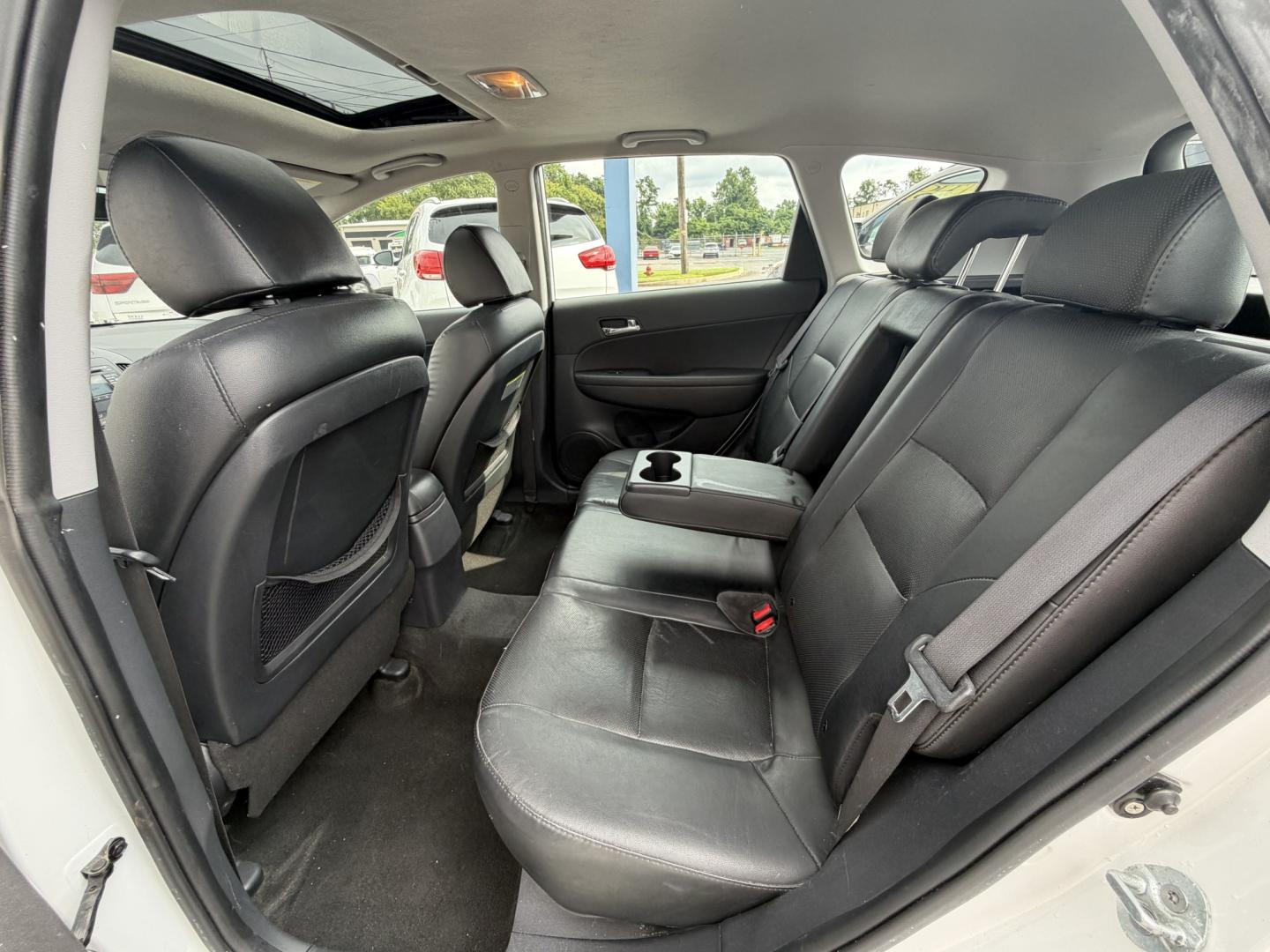 2012 WHITE Hyundai Elantra Touring SE Manual (KMHDC8AE9CU) with an 2.0L L4 DOHC 16V engine, 5-Speed Manual transmission, located at 1254 Manheim Pike, Lancaster, PA, 17601, (717) 393-9133, 40.062870, -76.323273- Photo#13