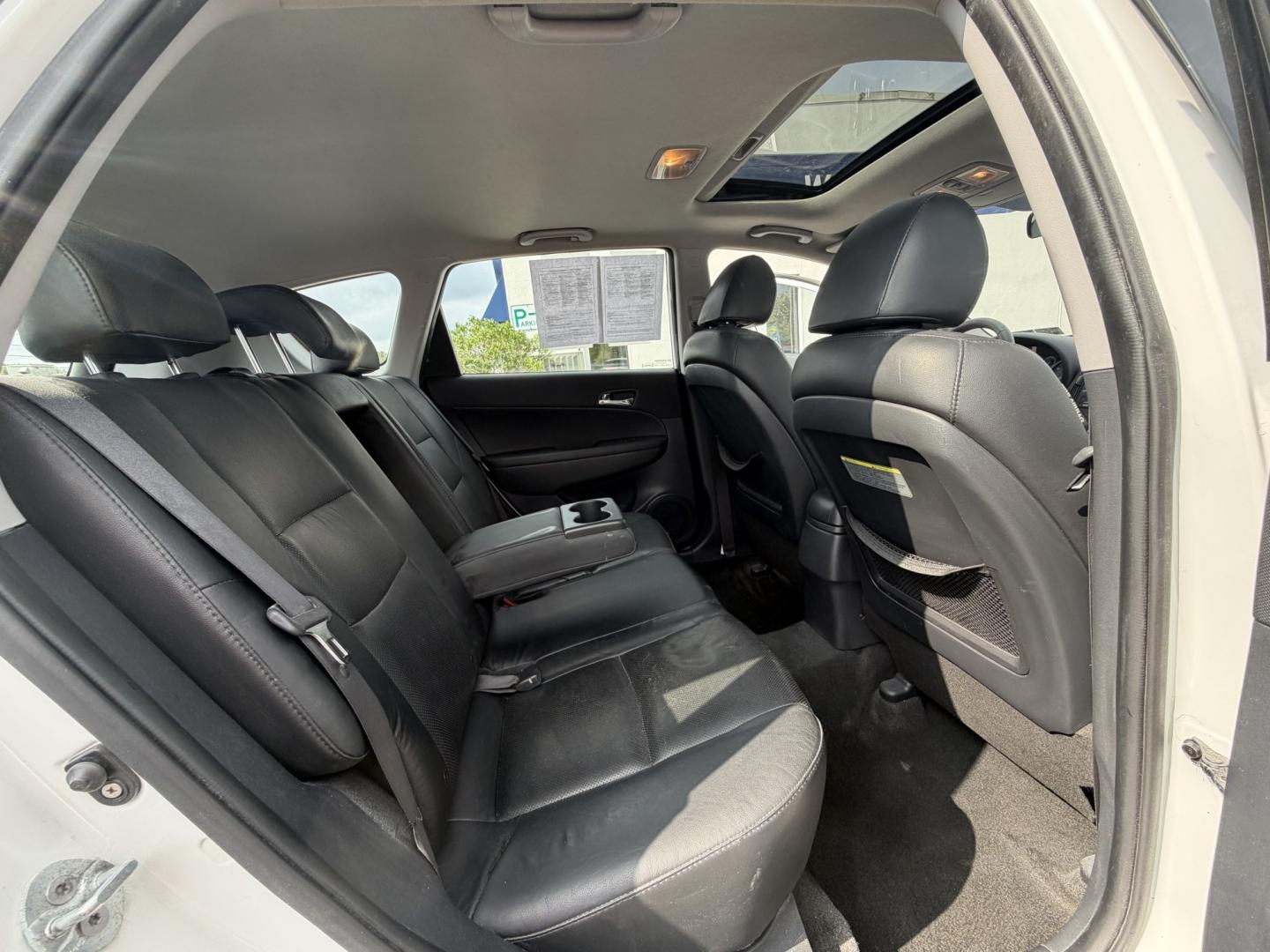 2012 WHITE Hyundai Elantra Touring SE Manual (KMHDC8AE9CU) with an 2.0L L4 DOHC 16V engine, 5-Speed Manual transmission, located at 1254 Manheim Pike, Lancaster, PA, 17601, (717) 393-9133, 40.062870, -76.323273- Photo#14
