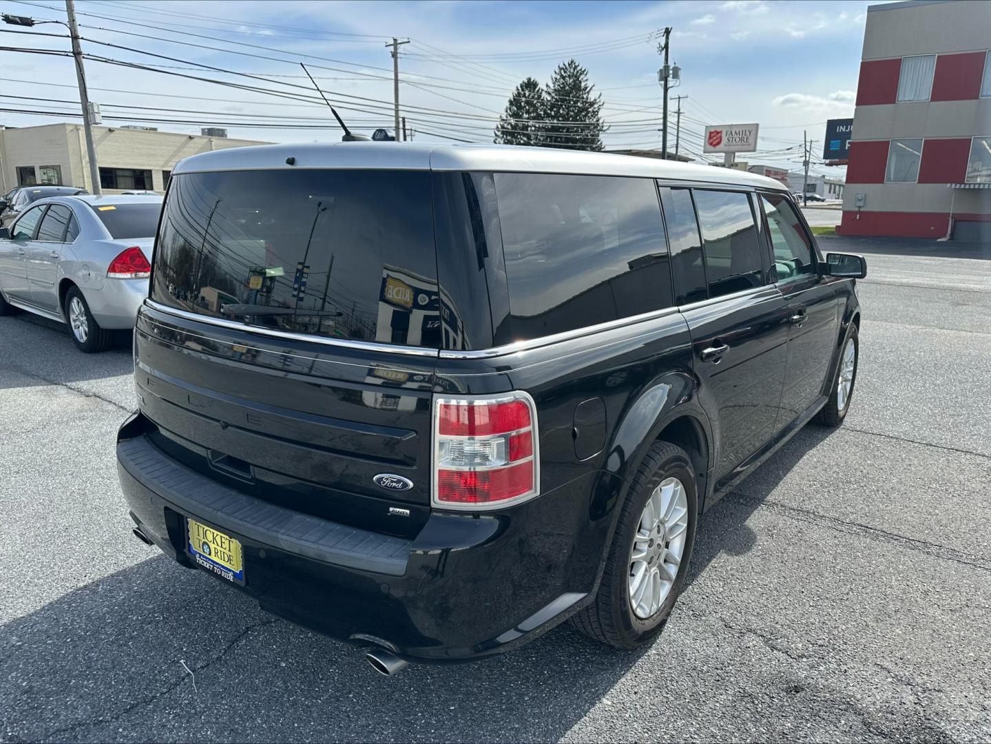 2013 BLACK Ford Flex SEL AWD (2FMHK6C81DB) with an 3.5L V6 DOHC 24V engine, 6-Speed Automatic Overdrive transmission, located at 1254 Manheim Pike, Lancaster, PA, 17601, (717) 393-9133, 40.062870, -76.323273 - Photo#4