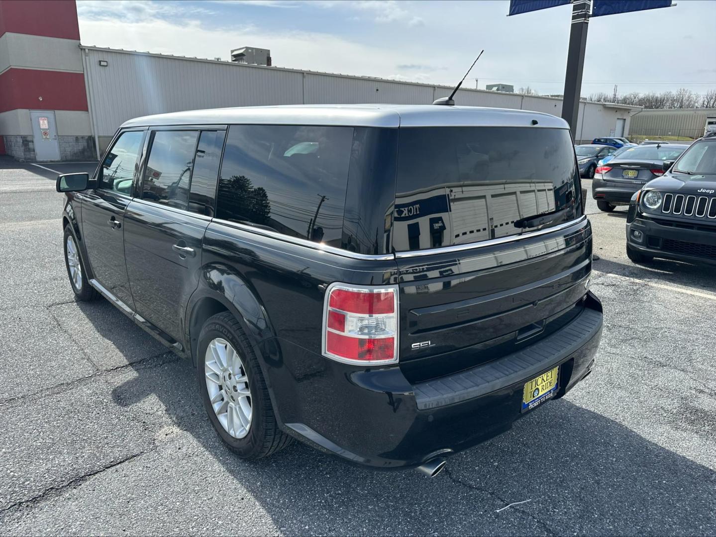 2013 BLACK Ford Flex SEL AWD (2FMHK6C81DB) with an 3.5L V6 DOHC 24V engine, 6-Speed Automatic Overdrive transmission, located at 1254 Manheim Pike, Lancaster, PA, 17601, (717) 393-9133, 40.062870, -76.323273 - Photo#6