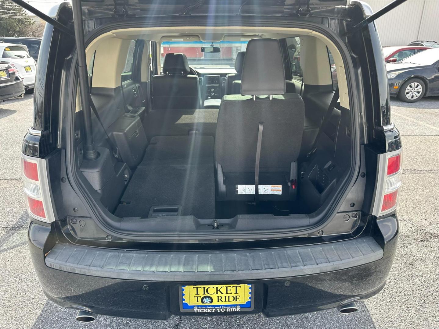 2013 BLACK Ford Flex SEL AWD (2FMHK6C81DB) with an 3.5L V6 DOHC 24V engine, 6-Speed Automatic Overdrive transmission, located at 1254 Manheim Pike, Lancaster, PA, 17601, (717) 393-9133, 40.062870, -76.323273 - Photo#11