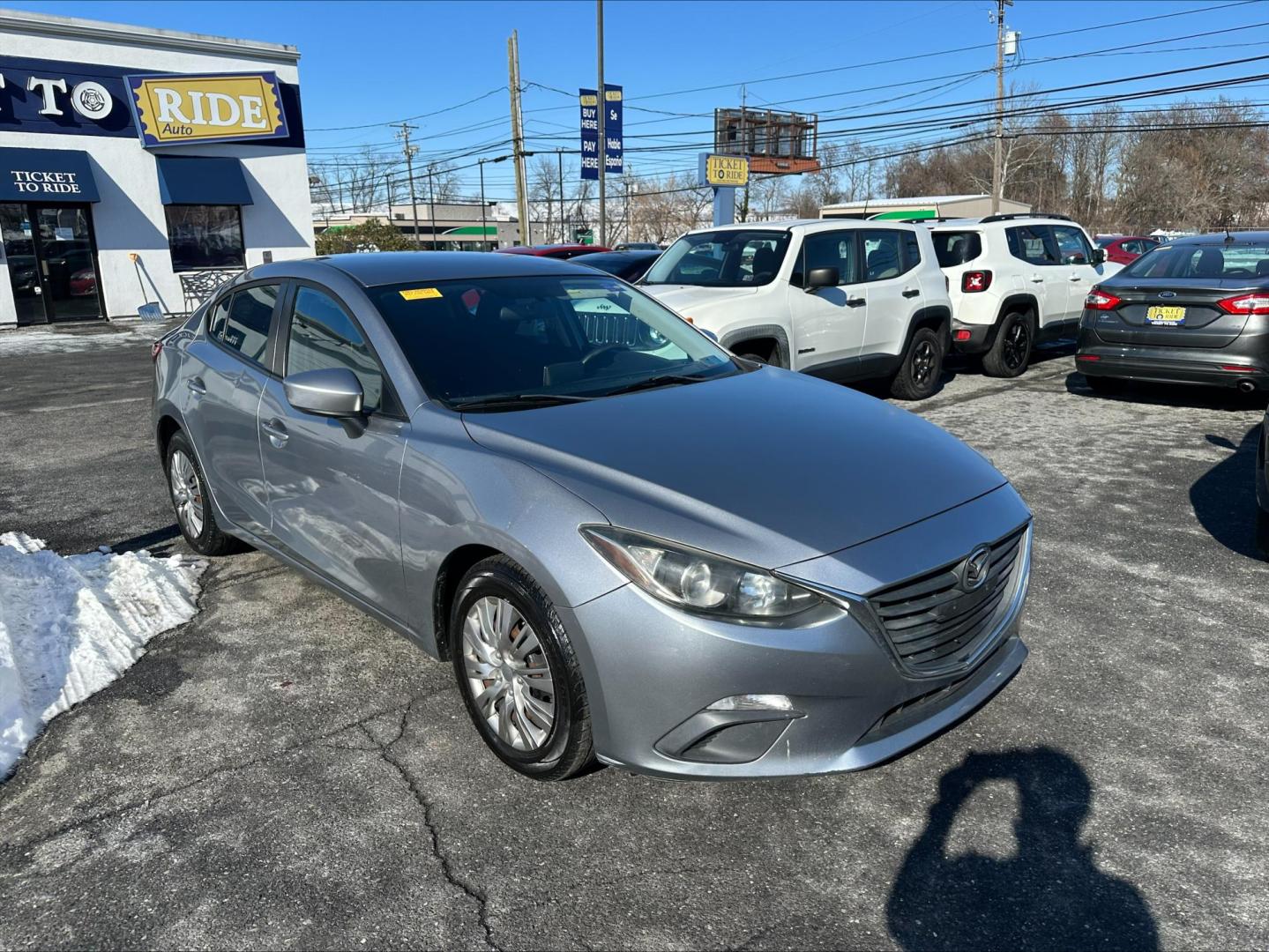 2016 SILVER Mazda MAZDA3 i Sport AT 4-Door (JM1BM1T73G1) with an 2.0L L4 DOHC 16V engine, 6A transmission, located at 1254 Manheim Pike, Lancaster, PA, 17601, (717) 393-9133, 40.062870, -76.323273 - Photo#2