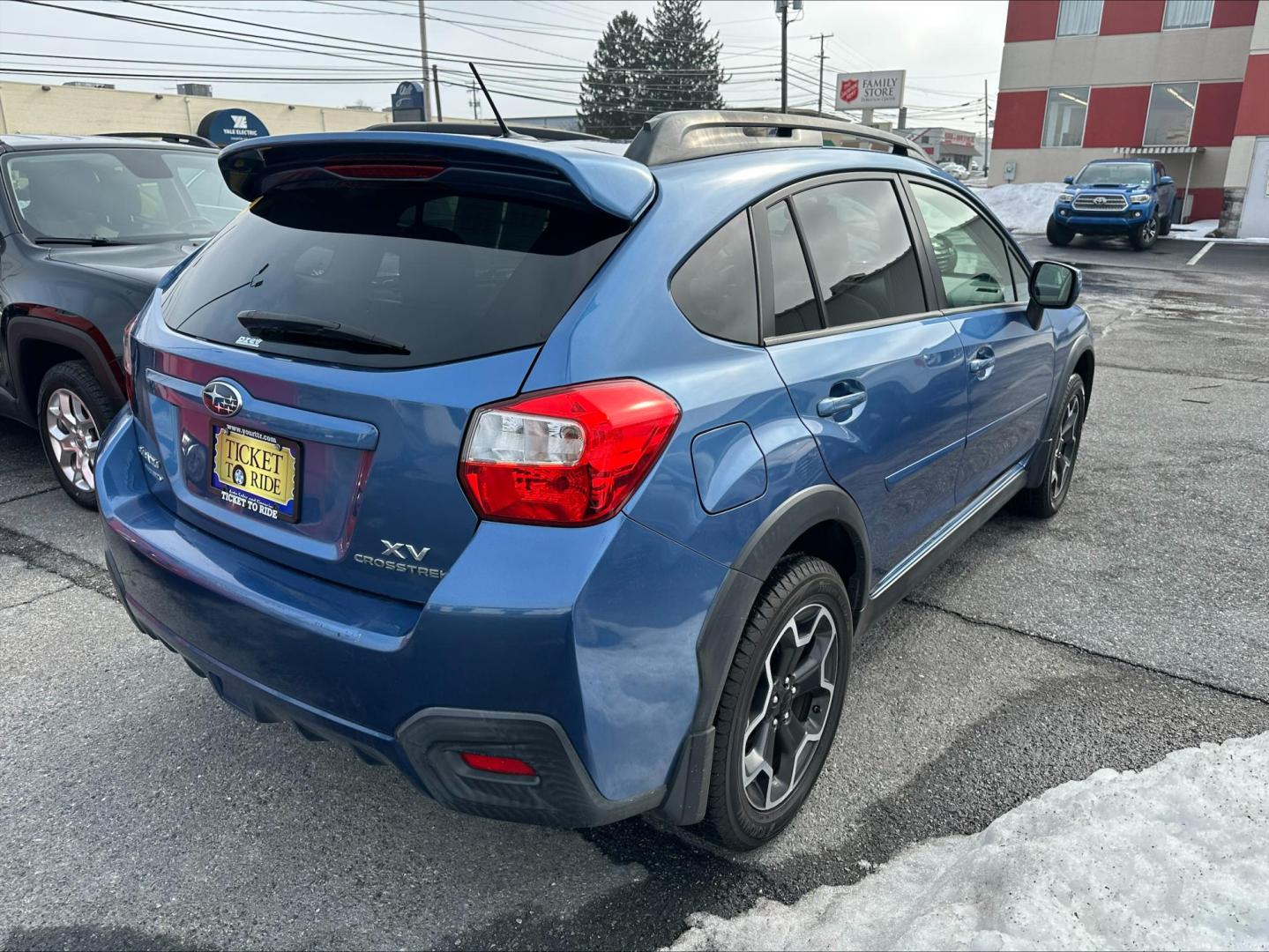 2014 BLUE Subaru XV Crosstrek 2.0 Limited (JF2GPAKC8E8) with an 2.0L L4 DOHC 16V engine, Continuously Variable Transmission transmission, located at 1254 Manheim Pike, Lancaster, PA, 17601, (717) 393-9133, 40.062870, -76.323273 - Photo#4