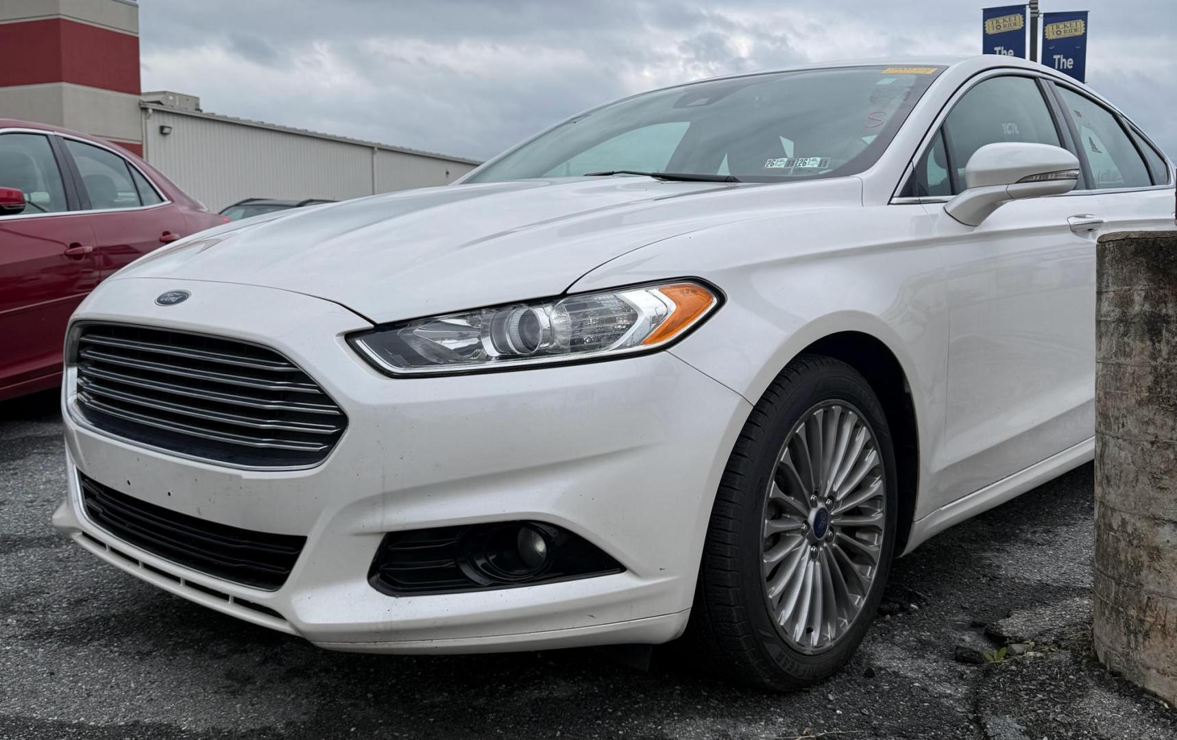 2017 WHITE Ford Fusion SE (3FA6P0H79HR) with an 2.5L L4 DOHC 16V engine, 6A transmission, located at 1254 Manheim Pike, Lancaster, PA, 17601, (717) 393-9133, 40.062870, -76.323273 - Stylish, comfortable, and built for the road—this 2017 Ford Fusion SE is a great choice for anyone looking for a dependable and modern sedan. With its sleek exterior design and smooth handling, the Fusion delivers a refined driving experience that stands out in its class. Comfortable, reliable, a - Photo#0