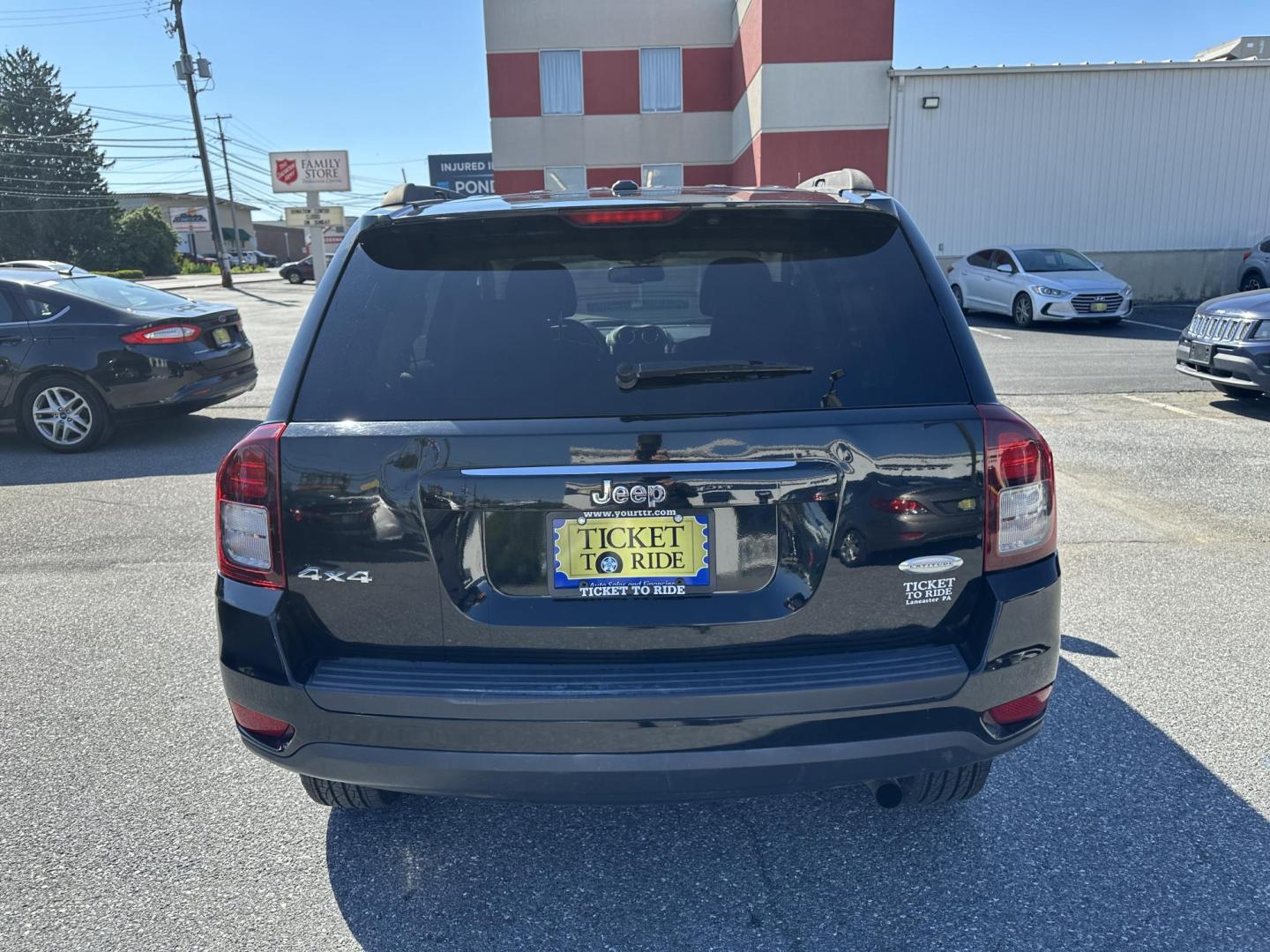 2015 BLACK Jeep Compass Latitude 4WD (1C4NJDEBXFD) with an 2.4L L4 DOHC 16V engine, Continuously Variable Transmission transmission, located at 1254 Manheim Pike, Lancaster, PA, 17601, (717) 393-9133, 40.062870, -76.323273- Photo#5