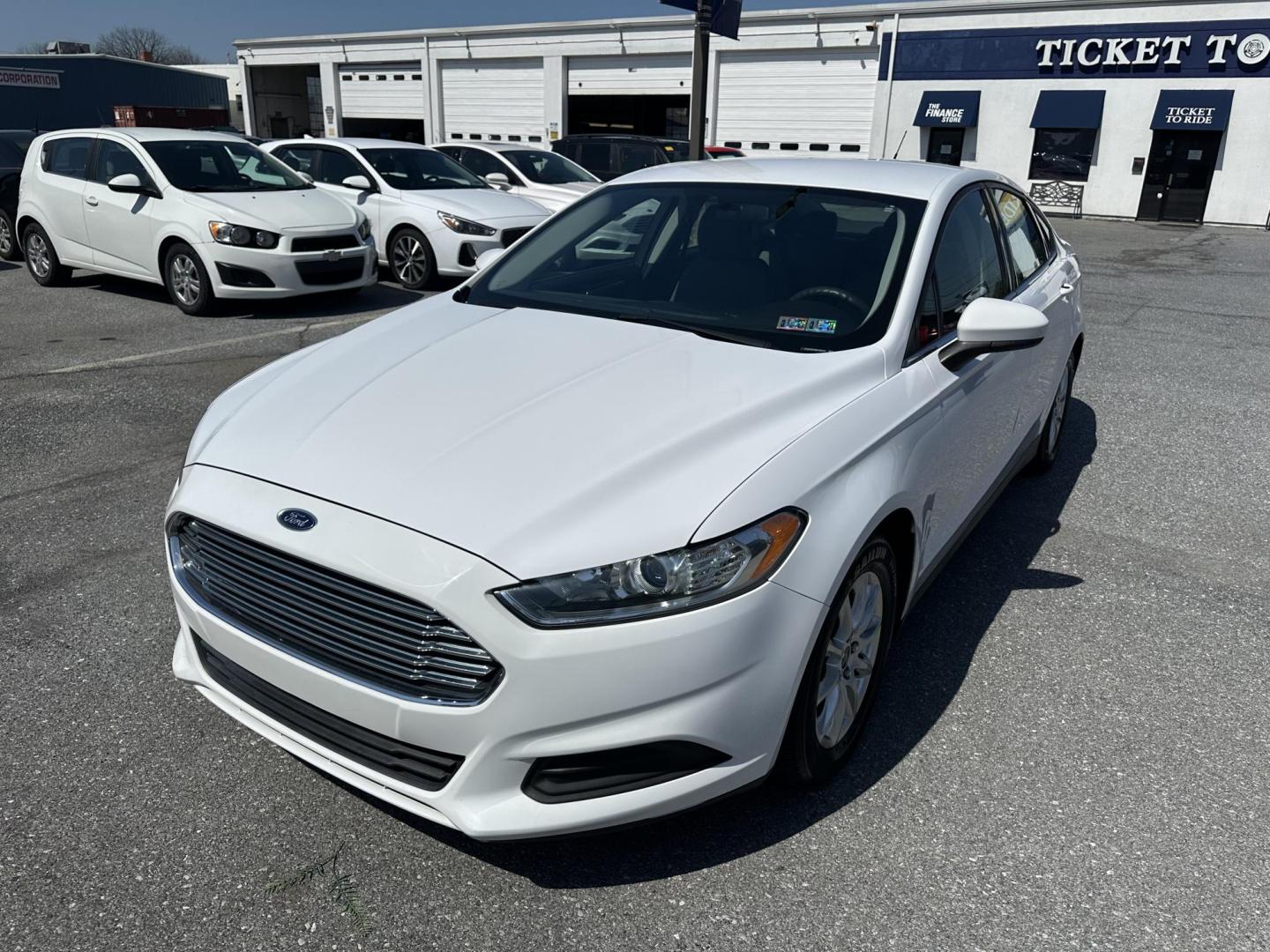 2016 WHITE Ford Fusion S (1FA6P0G75G5) with an 2.5L L4 DOHC 16V engine, 6-Speed Automatic transmission, located at 1254 Manheim Pike, Lancaster, PA, 17601, (717) 393-9133, 40.062870, -76.323273 - Photo#0