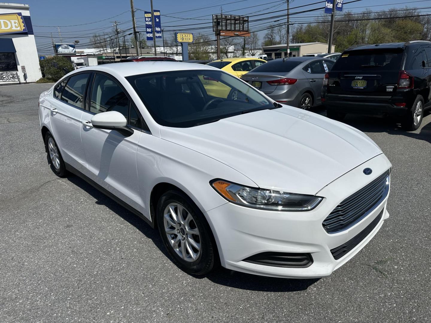 2016 WHITE Ford Fusion S (1FA6P0G75G5) with an 2.5L L4 DOHC 16V engine, 6-Speed Automatic transmission, located at 1254 Manheim Pike, Lancaster, PA, 17601, (717) 393-9133, 40.062870, -76.323273 - Photo#4
