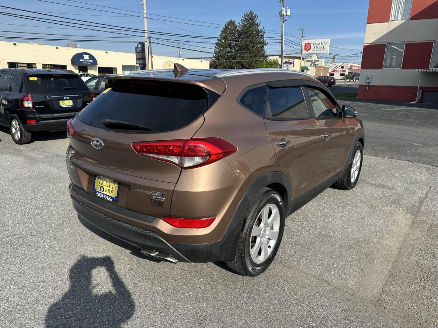 2016 ORANGE Hyundai Tucson Eco AWD (KM8J3CA2XGU) with an 1.6L L4 DOHC 16V engine, 7A transmission, located at 1254 Manheim Pike, Lancaster, PA, 17601, (717) 393-9133, 40.062870, -76.323273 - Photo#6