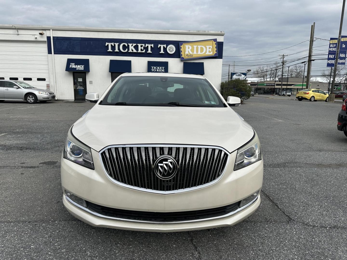 2014 WHITE Buick LaCrosse Leather Package (1G4GB5G36EF) with an 3.6L V6 DOHC 24V FFV engine, 6-Speed Automatic transmission, located at 1254 Manheim Pike, Lancaster, PA, 17601, (717) 393-9133, 40.062870, -76.323273 - Photo#1