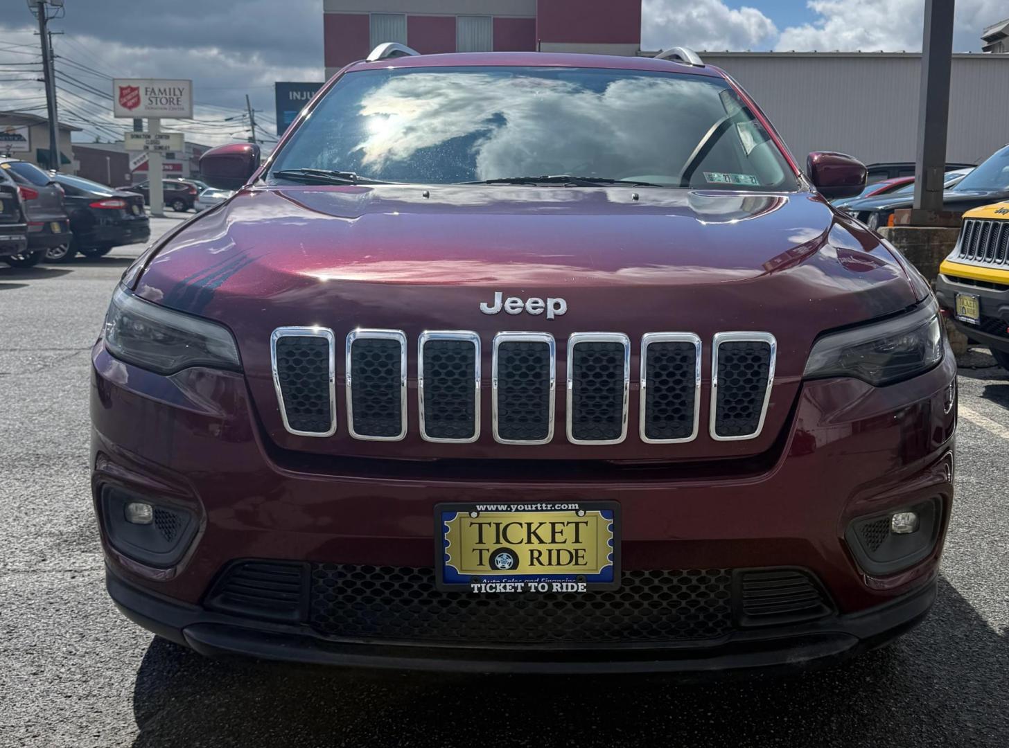 2019 MAROON Jeep Cherokee Latitude FWD (1C4PJLCB4KD) with an 2.4L L4 DOHC 16V engine, 9A transmission, located at 1254 Manheim Pike, Lancaster, PA, 17601, (717) 393-9133, 40.062870, -76.323273 - Adventure-ready and packed with comfort, this 2019 Jeep Cherokee Latitude FWD delivers the perfect balance of style, versatility, and everyday practicality. With its bold Jeep design and smooth driving performance, the Cherokee is built to handle everything from your daily commute to weekend getaway - Photo#1