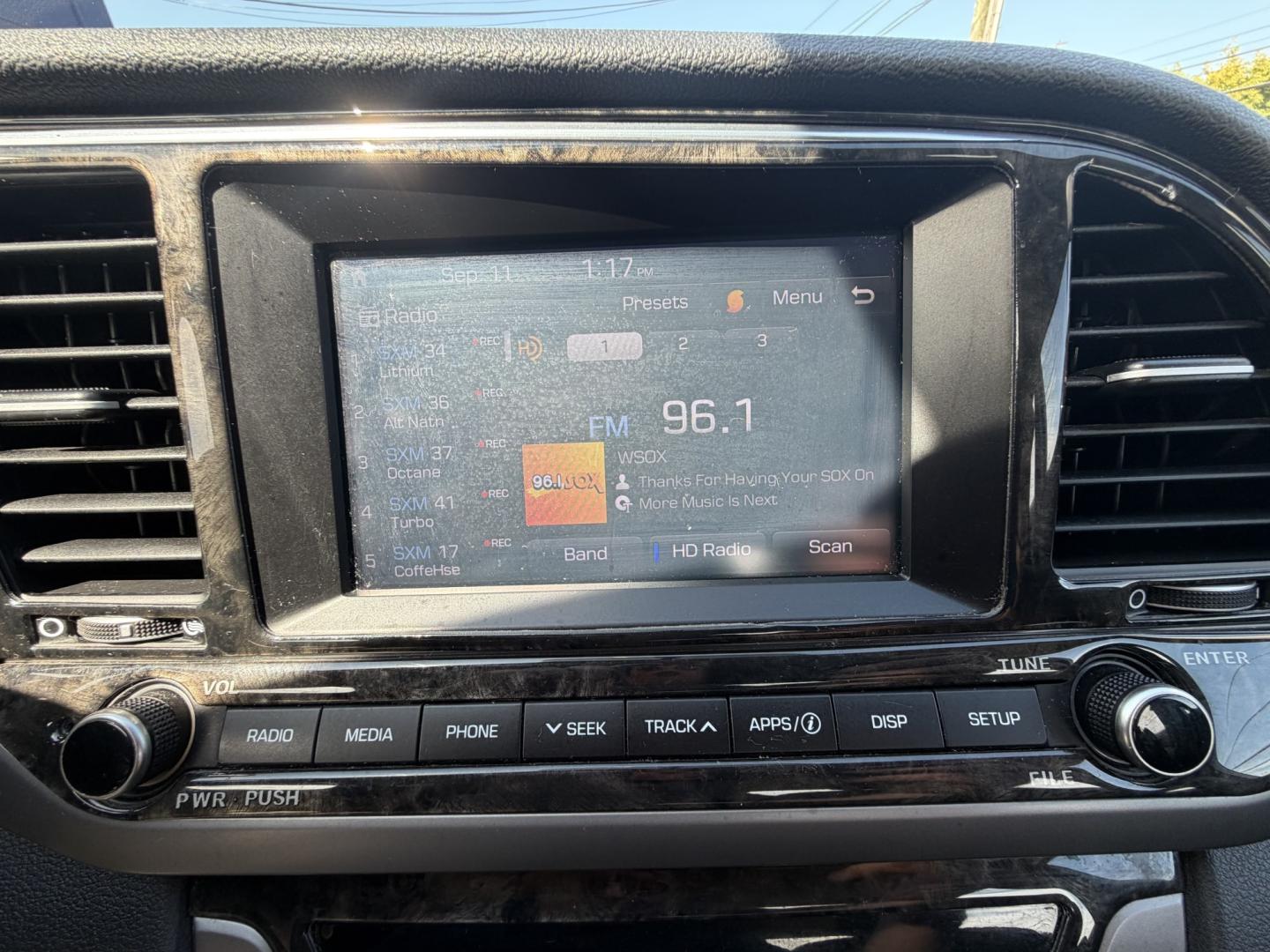 2018 SILVER Hyundai Elantra Limited (5NPD84LF1JH) with an 1.8L L4 DOHC 16V engine, 6A transmission, located at 1254 Manheim Pike, Lancaster, PA, 17601, (717) 393-9133, 40.062870, -76.323273 - Enjoy comfort, style, and modern features in this 2018 Hyundai Elantra Limited—a well-equipped sedan that delivers a premium feel without the premium price. With its sleek design and refined interior, the Limited trim takes your daily drive to the next level. Reliable, efficient, and packed with- Photo#10