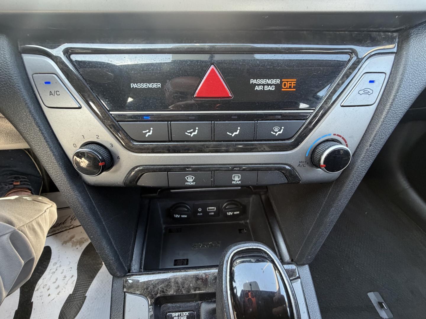 2018 SILVER Hyundai Elantra Limited (5NPD84LF1JH) with an 1.8L L4 DOHC 16V engine, 6A transmission, located at 1254 Manheim Pike, Lancaster, PA, 17601, (717) 393-9133, 40.062870, -76.323273 - Enjoy comfort, style, and modern features in this 2018 Hyundai Elantra Limited—a well-equipped sedan that delivers a premium feel without the premium price. With its sleek design and refined interior, the Limited trim takes your daily drive to the next level. Reliable, efficient, and packed with- Photo#11