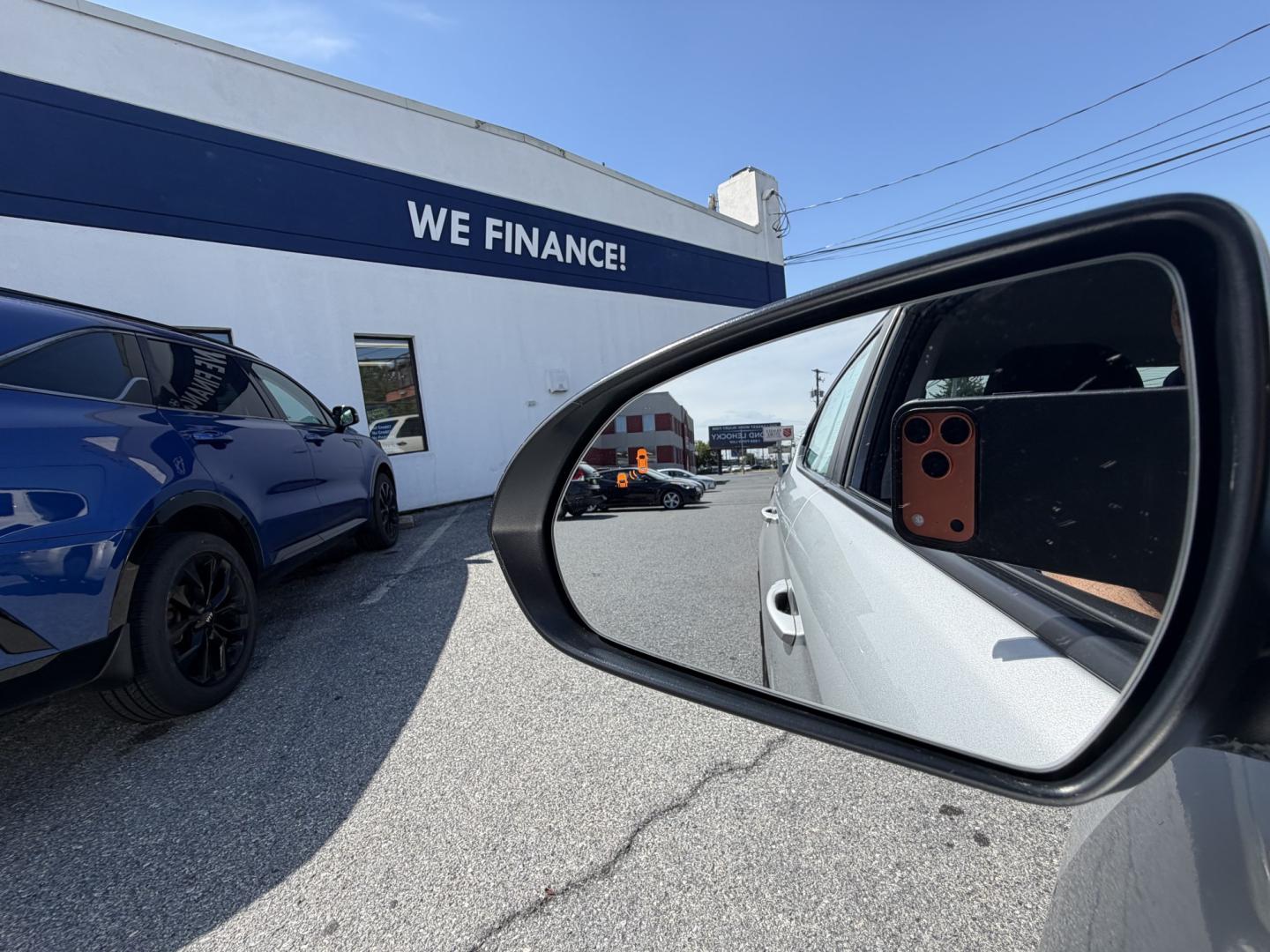 2018 SILVER Hyundai Elantra Limited (5NPD84LF1JH) with an 1.8L L4 DOHC 16V engine, 6A transmission, located at 1254 Manheim Pike, Lancaster, PA, 17601, (717) 393-9133, 40.062870, -76.323273 - Enjoy comfort, style, and modern features in this 2018 Hyundai Elantra Limited—a well-equipped sedan that delivers a premium feel without the premium price. With its sleek design and refined interior, the Limited trim takes your daily drive to the next level. Reliable, efficient, and packed with- Photo#13