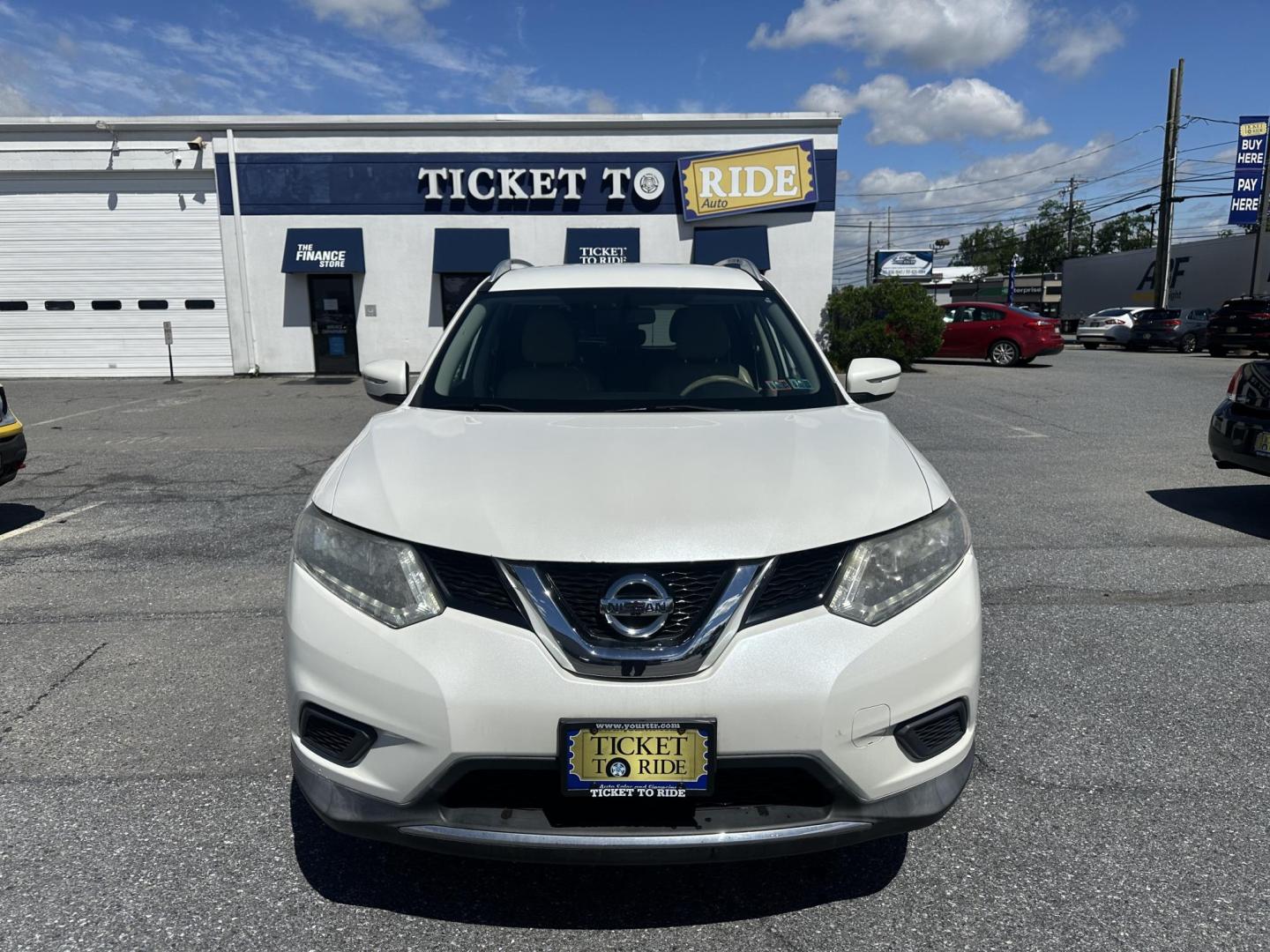 2015 HITE Nissan Rogue S AWD (KNMAT2MV8FP) with an 2.5L L4 DOHC 16V engine, Continuously Variable Transmission transmission, located at 1254 Manheim Pike, Lancaster, PA, 17601, (717) 393-9133, 40.062870, -76.323273- Photo#1