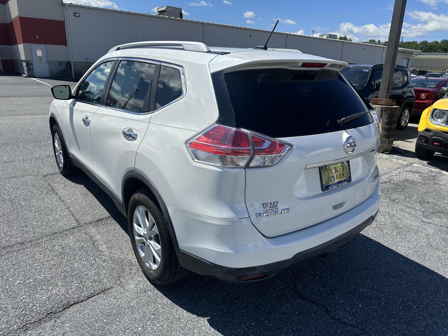 2015 HITE Nissan Rogue S AWD (KNMAT2MV8FP) with an 2.5L L4 DOHC 16V engine, Continuously Variable Transmission transmission, located at 1254 Manheim Pike, Lancaster, PA, 17601, (717) 393-9133, 40.062870, -76.323273- Photo#8