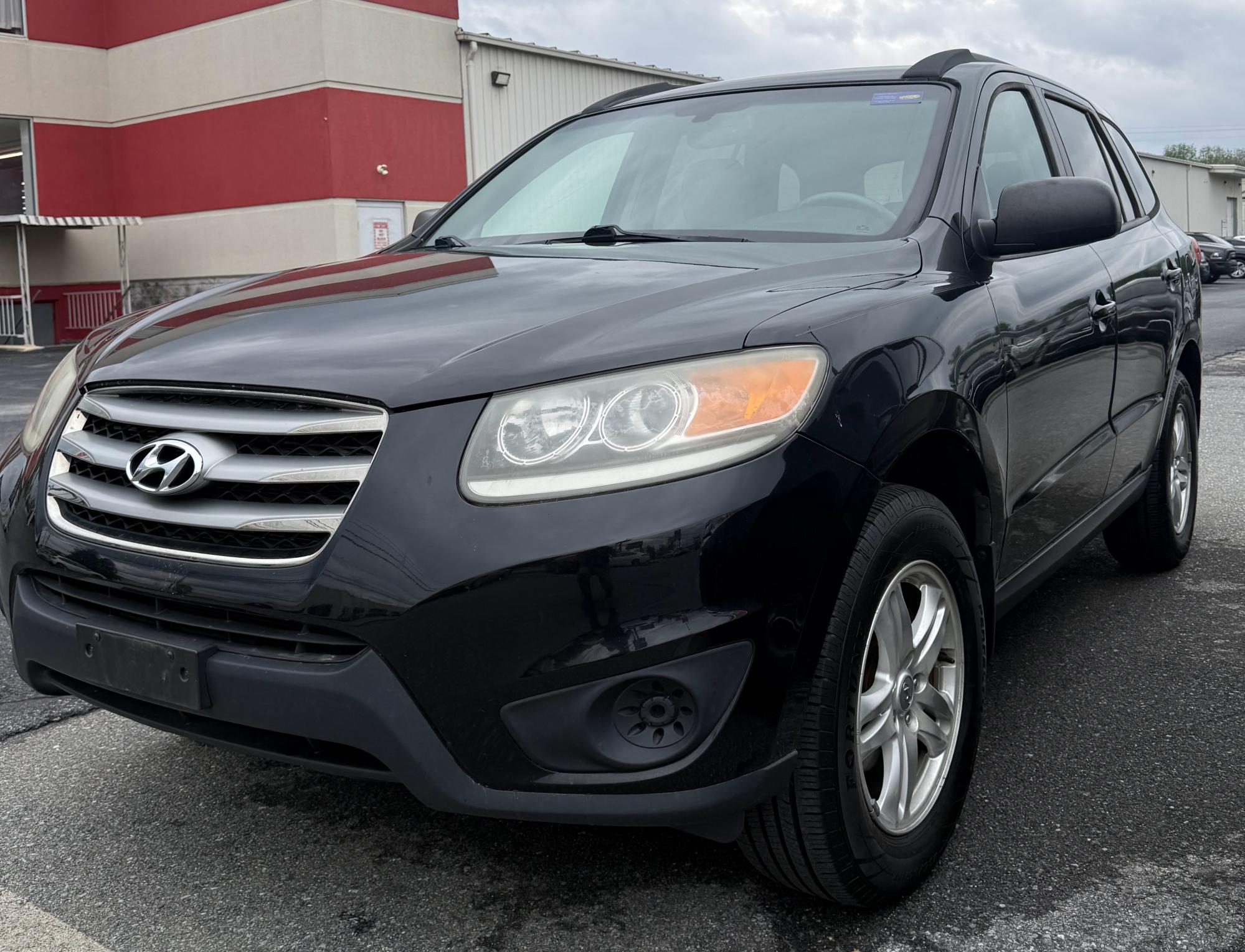 photo of 2012 Hyundai Santa Fe GLS 2.4 4WD