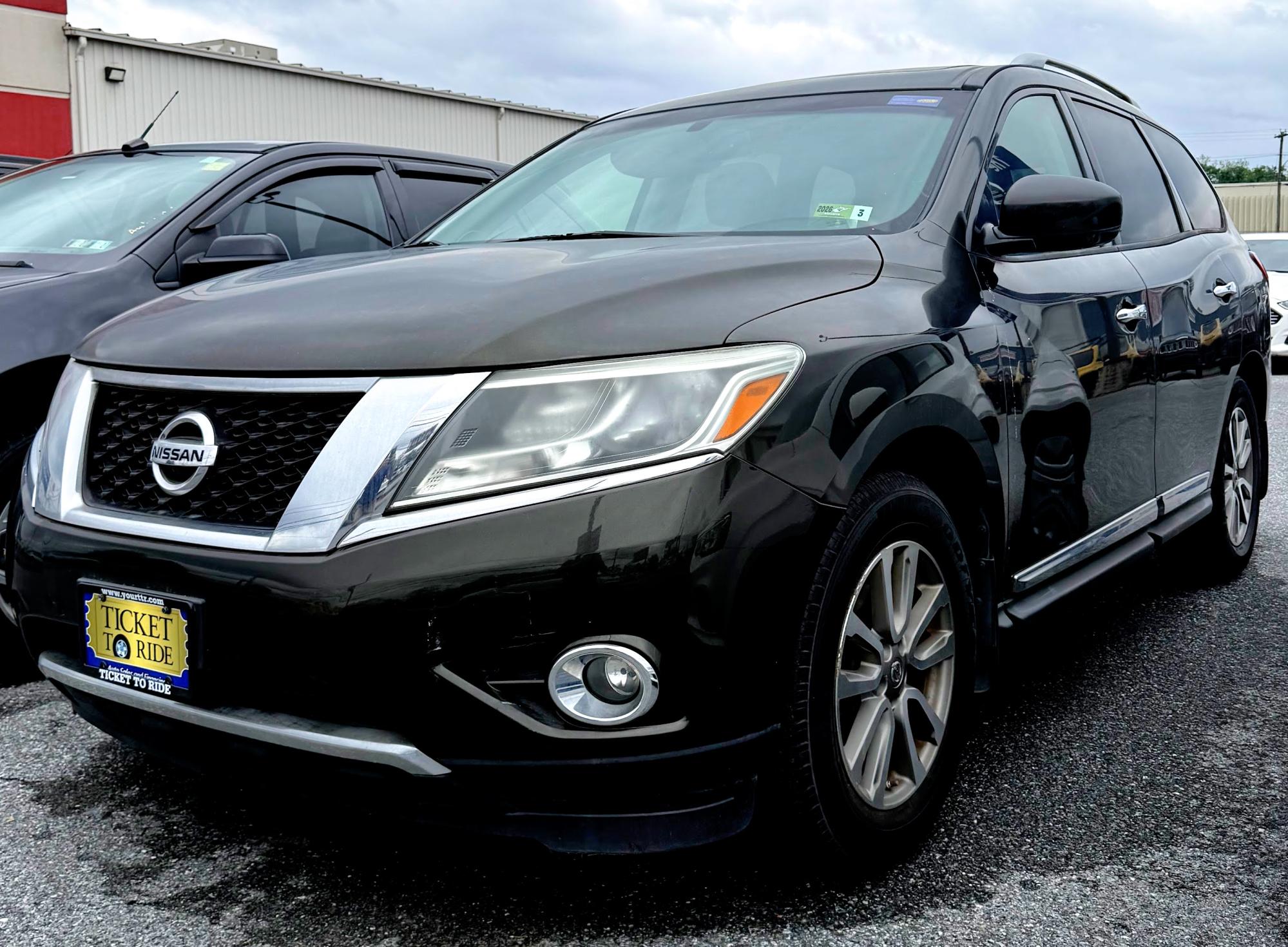photo of 2015 Nissan Pathfinder SL 4WD