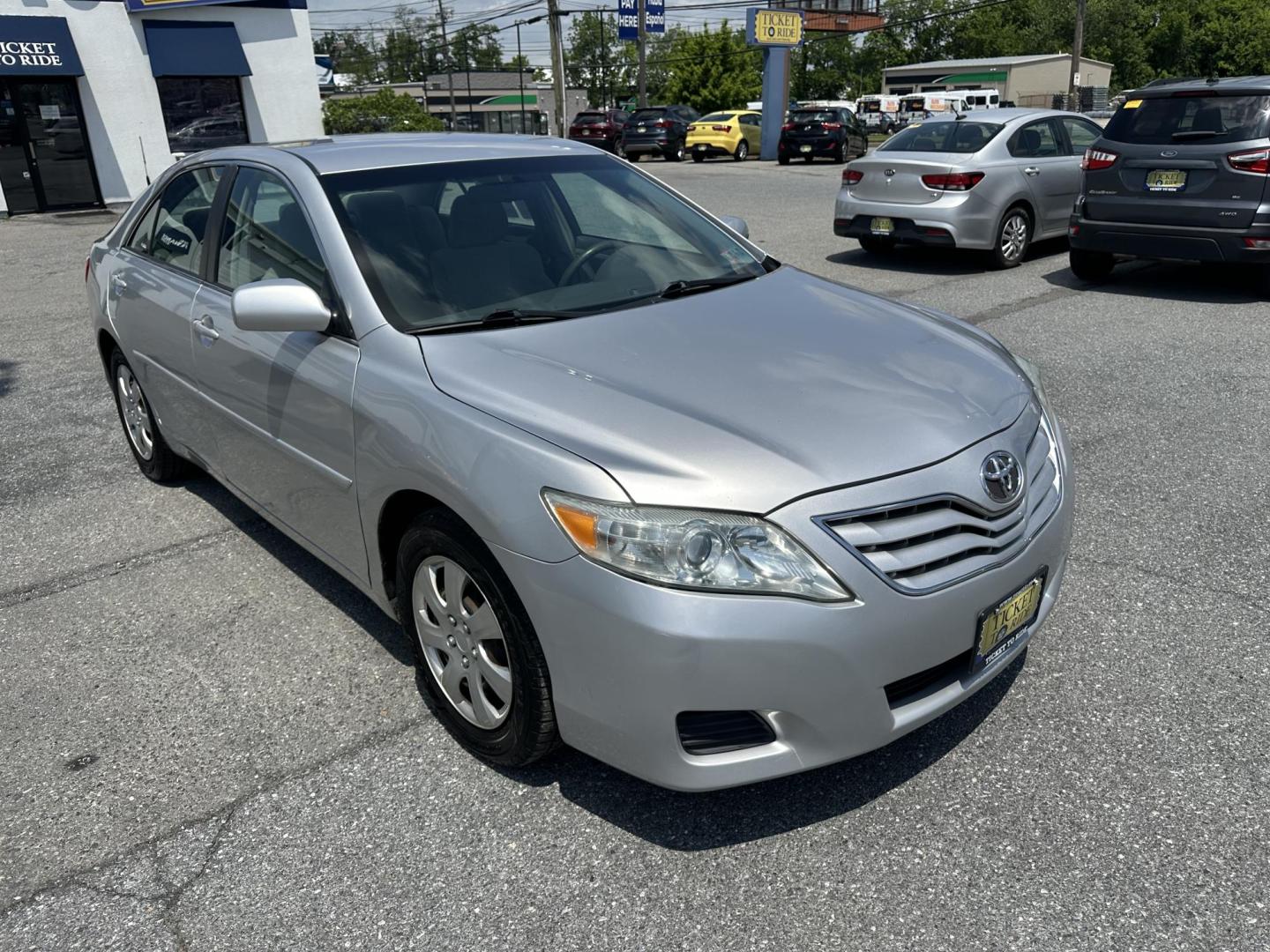 2011 SILVER Toyota Camry SE 6-Spd MT (4T1BF3EK4BU) with an 2.5L L4 DOHC 16V engine, 6-Speed Manual transmission, located at 1254 Manheim Pike, Lancaster, PA, 17601, (717) 393-9133, 40.062870, -76.323273- Photo#2