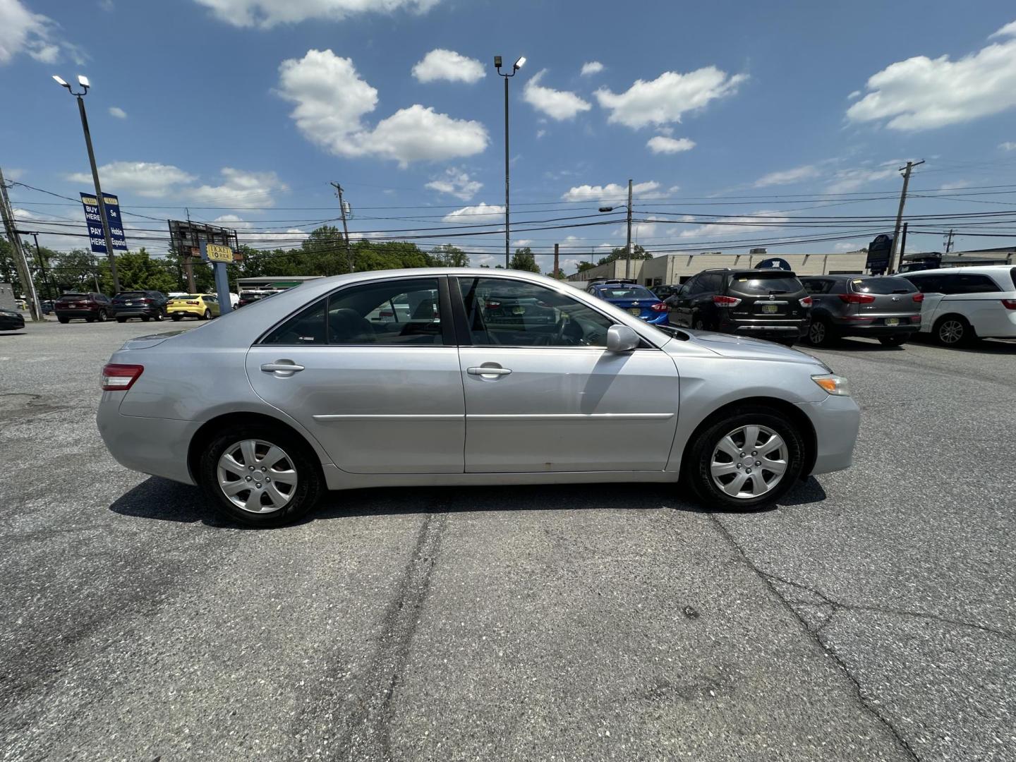 2011 SILVER Toyota Camry SE 6-Spd MT (4T1BF3EK4BU) with an 2.5L L4 DOHC 16V engine, 6-Speed Manual transmission, located at 1254 Manheim Pike, Lancaster, PA, 17601, (717) 393-9133, 40.062870, -76.323273- Photo#5