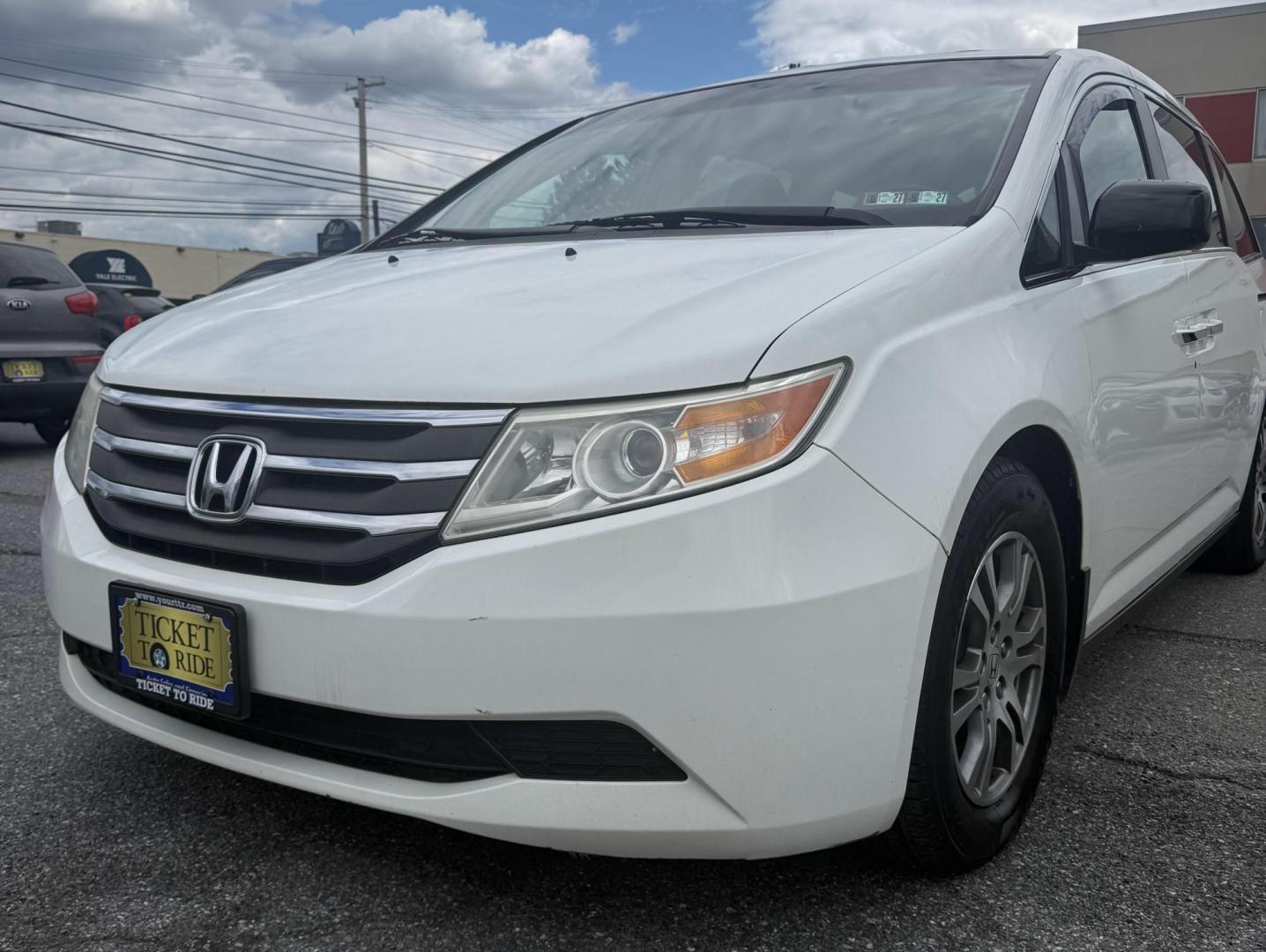 2012 WHITE Honda Odyssey EX-L (5FNRL5H64CB) with an 3.5L V6 SOHC 24V engine, 5-Speed Automatic transmission, located at 1254 Manheim Pike, Lancaster, PA, 17601, (717) 393-9133, 40.062870, -76.323273 - Roomy, comfortable, and built for family life, this 2012 Honda Odyssey EX-L is the perfect vehicle for busy schedules, road trips, and everyday driving. Known for its long-lasting reliability and smooth ride, the Odyssey continues to be one of the most trusted family vehicles on the road. The EX- - Photo#0