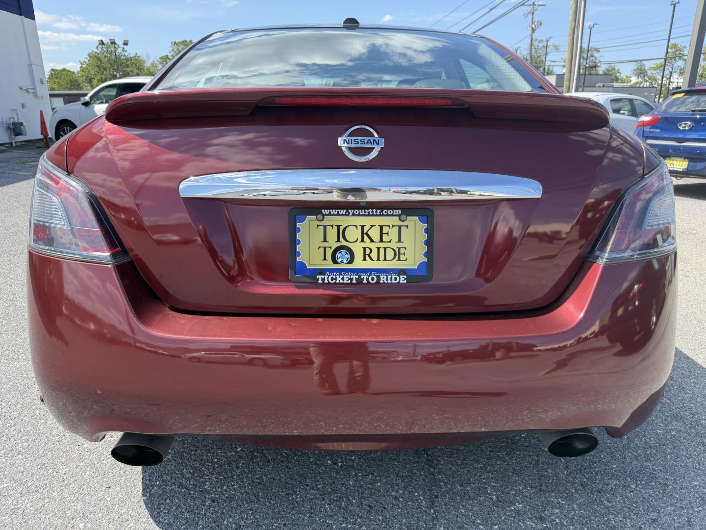 2010 RED Nissan Maxima S (1N4AA5AP2AC) with an 3.5L V6 DOHC 24V engine, CVT transmission, located at 1254 Manheim Pike, Lancaster, PA, 17601, (717) 393-9133, 40.062870, -76.323273 - Fully loaded and packed with comfort! The 2010 Nissan Maxima S features leather seating, heated front seats, a heated steering wheel, power sunroof, backup camera, push-button start, keyless entry, dual-zone climate control, rear climate controls, Bluetooth connectivity, premium audio, and steering-- Photo#3