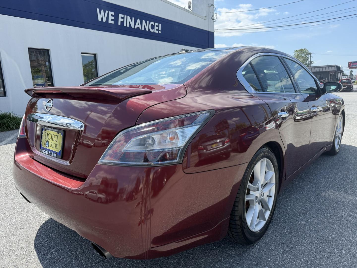 2010 RED Nissan Maxima S (1N4AA5AP2AC) with an 3.5L V6 DOHC 24V engine, CVT transmission, located at 1254 Manheim Pike, Lancaster, PA, 17601, (717) 393-9133, 40.062870, -76.323273 - Fully loaded and packed with comfort! The 2010 Nissan Maxima S features leather seating, heated front seats, a heated steering wheel, power sunroof, backup camera, push-button start, keyless entry, dual-zone climate control, rear climate controls, Bluetooth connectivity, premium audio, and steering-- Photo#4