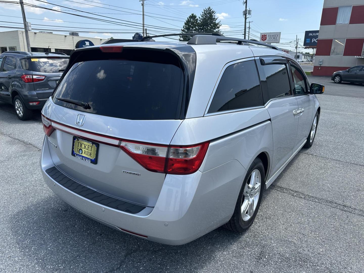 2011 SILVER Honda Odyssey Touring (5FNRL5H91BB) with an 3.5L V6 SOHC 24V engine, 5-Speed Automatic transmission, located at 1254 Manheim Pike, Lancaster, PA, 17601, (717) 393-9133, 40.062870, -76.323273 - Photo#4