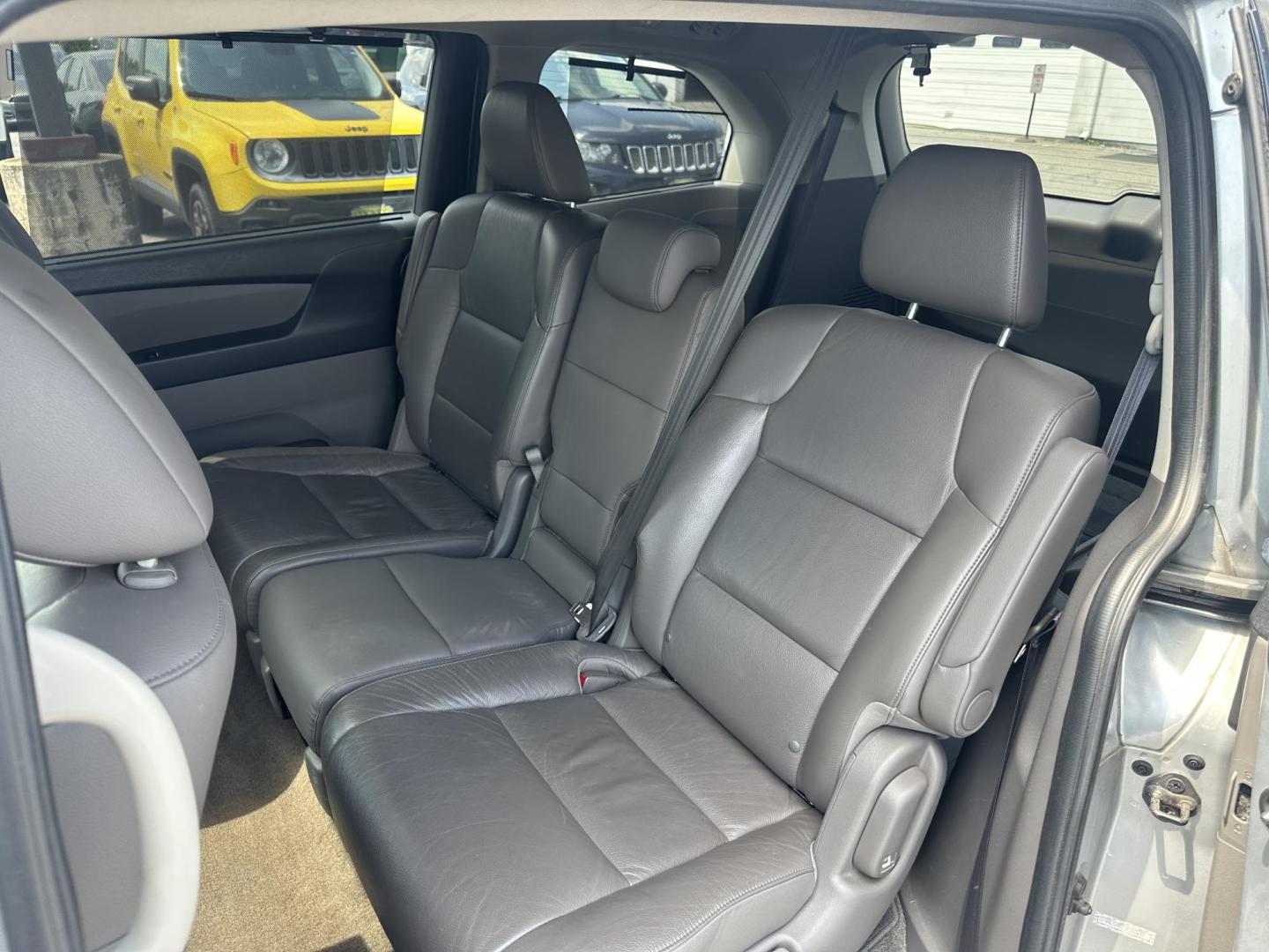 2011 SILVER Honda Odyssey Touring (5FNRL5H91BB) with an 3.5L V6 SOHC 24V engine, 5-Speed Automatic transmission, located at 1254 Manheim Pike, Lancaster, PA, 17601, (717) 393-9133, 40.062870, -76.323273 - Photo#11