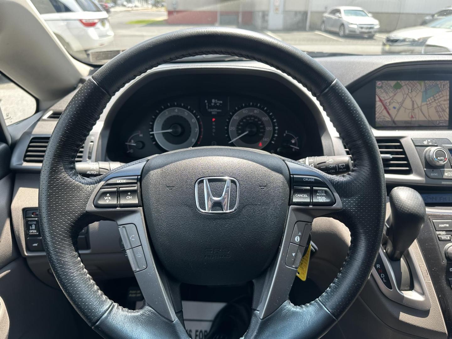 2011 SILVER Honda Odyssey Touring (5FNRL5H91BB) with an 3.5L V6 SOHC 24V engine, 5-Speed Automatic transmission, located at 1254 Manheim Pike, Lancaster, PA, 17601, (717) 393-9133, 40.062870, -76.323273 - Photo#14