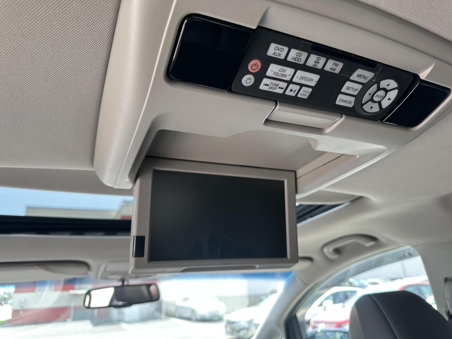 2011 SILVER Honda Odyssey Touring (5FNRL5H91BB) with an 3.5L V6 SOHC 24V engine, 5-Speed Automatic transmission, located at 1254 Manheim Pike, Lancaster, PA, 17601, (717) 393-9133, 40.062870, -76.323273 - Photo#18