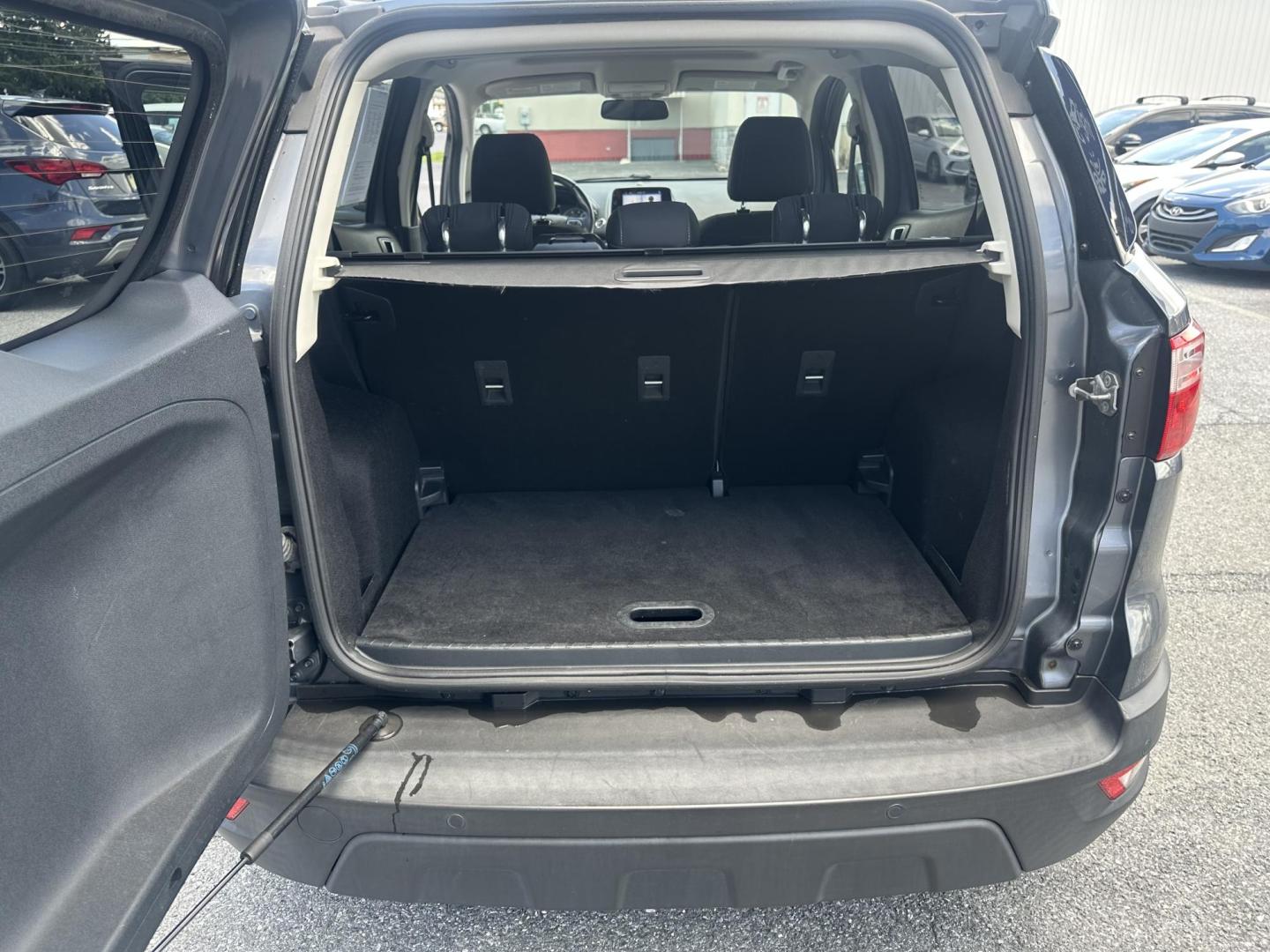 2018 BLUE Ford EcoSport SE AWD (MAJ6P1UL1JC) with an 2.0L L4 DOHC 16V engine, 6A transmission, located at 1254 Manheim Pike, Lancaster, PA, 17601, (717) 393-9133, 40.062870, -76.323273- Photo#10