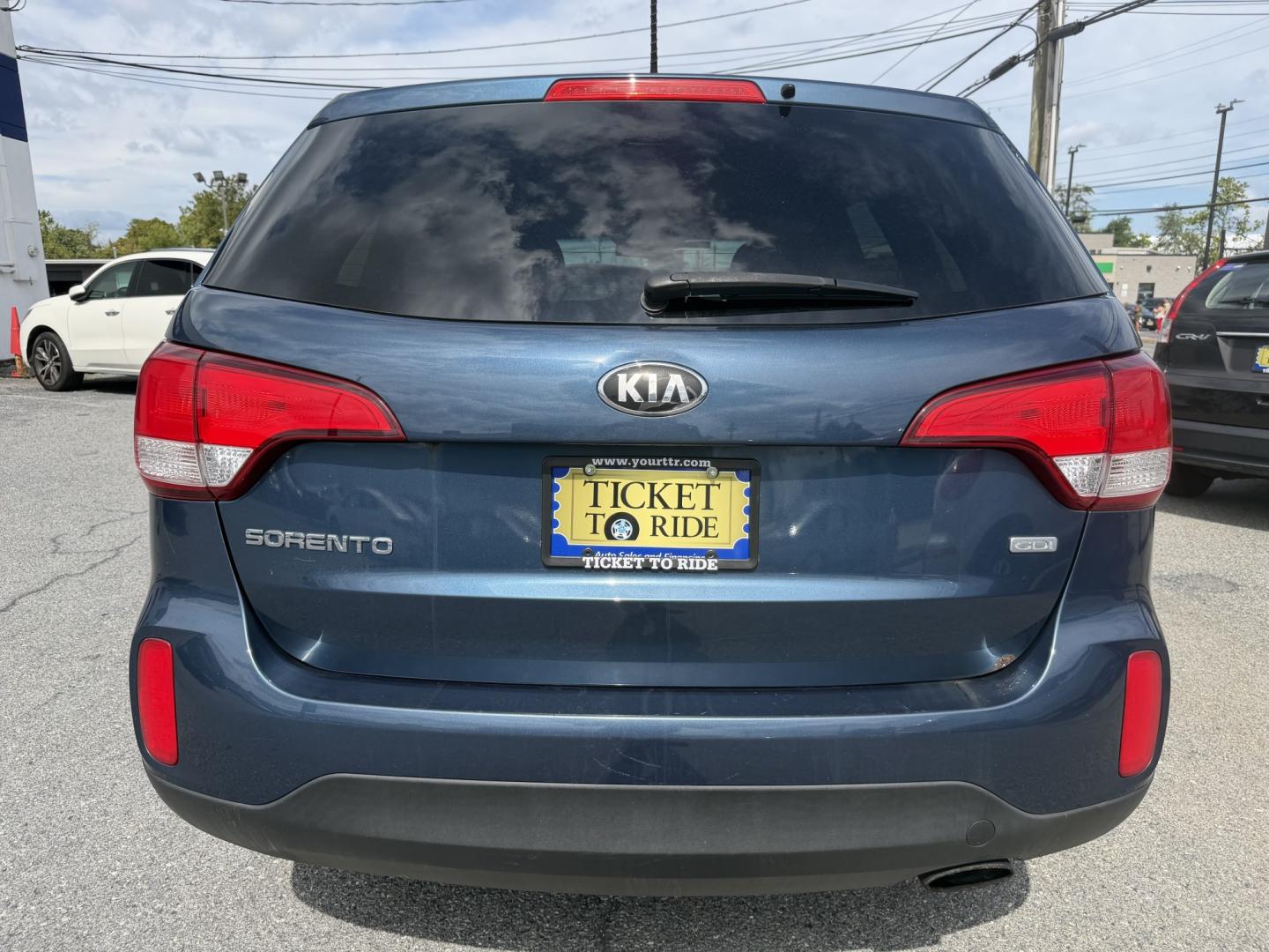 2014 BLUE Kia Sorento LX 2WD (5XYKT3A67EG) with an 2.4L L4 DOHC 16V engine, 6-Speed Automatic transmission, located at 1254 Manheim Pike, Lancaster, PA, 17601, (717) 393-9133, 40.062870, -76.323273- Photo#3