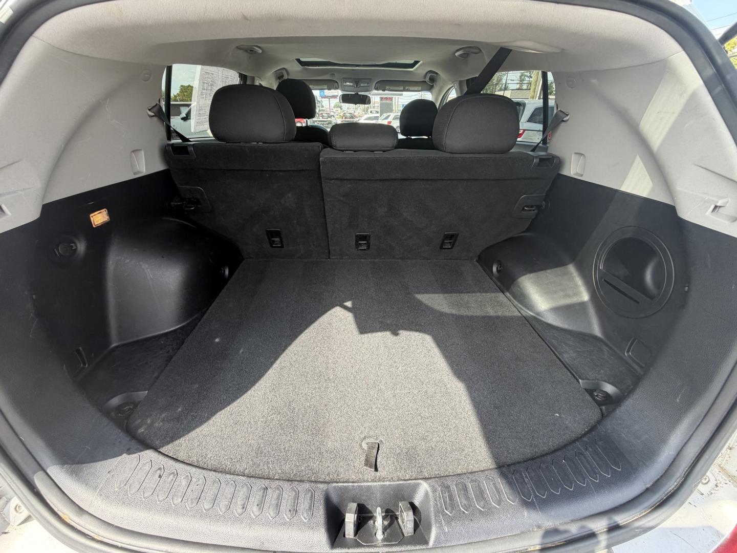 2014 SILVER Kia Sportage LX AWD (KNDPBCAC4E7) with an 2.4L V6 DOHC 24V engine, 6-Speed Automatic transmission, located at 1254 Manheim Pike, Lancaster, PA, 17601, (717) 393-9133, 40.062870, -76.323273- Photo#15