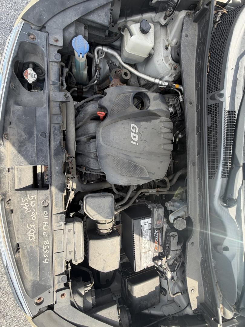 2014 SILVER Kia Sportage LX AWD (KNDPBCAC4E7) with an 2.4L V6 DOHC 24V engine, 6-Speed Automatic transmission, located at 1254 Manheim Pike, Lancaster, PA, 17601, (717) 393-9133, 40.062870, -76.323273- Photo#17