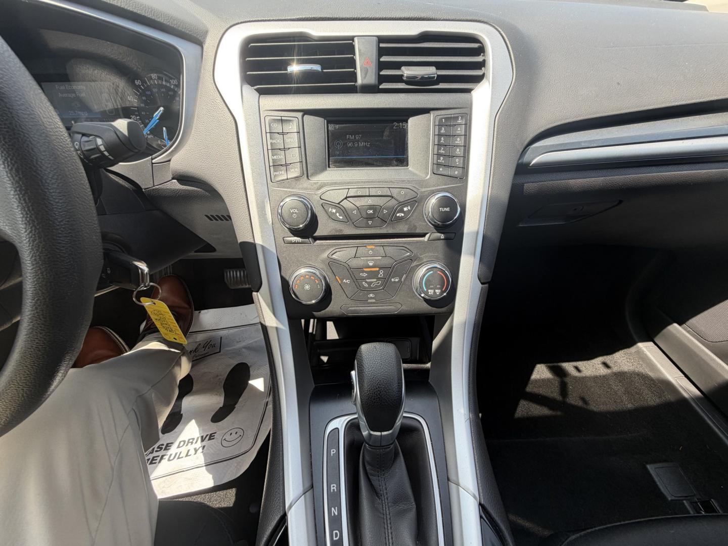 2016 BLACK Ford Fusion SE (3FA6P0HDXGR) with an 1.5L L4 DOHC 16V engine, 6A transmission, located at 1254 Manheim Pike, Lancaster, PA, 17601, (717) 393-9133, 40.062870, -76.323273 - Stylish, comfortable, and ready to go! The 2016 Ford Fusion SE offers a smooth ride, a roomy interior, and sharp styling that still looks great today. Whether you’re commuting to work or heading out for the weekend, this midsize sedan delivers comfort, practicality, and value. Bad credit or no- Photo#9
